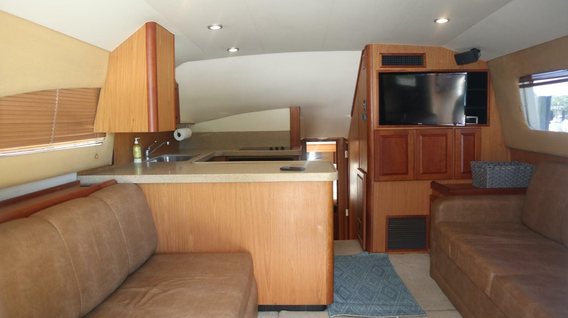 2005 Luhrs — photo 16