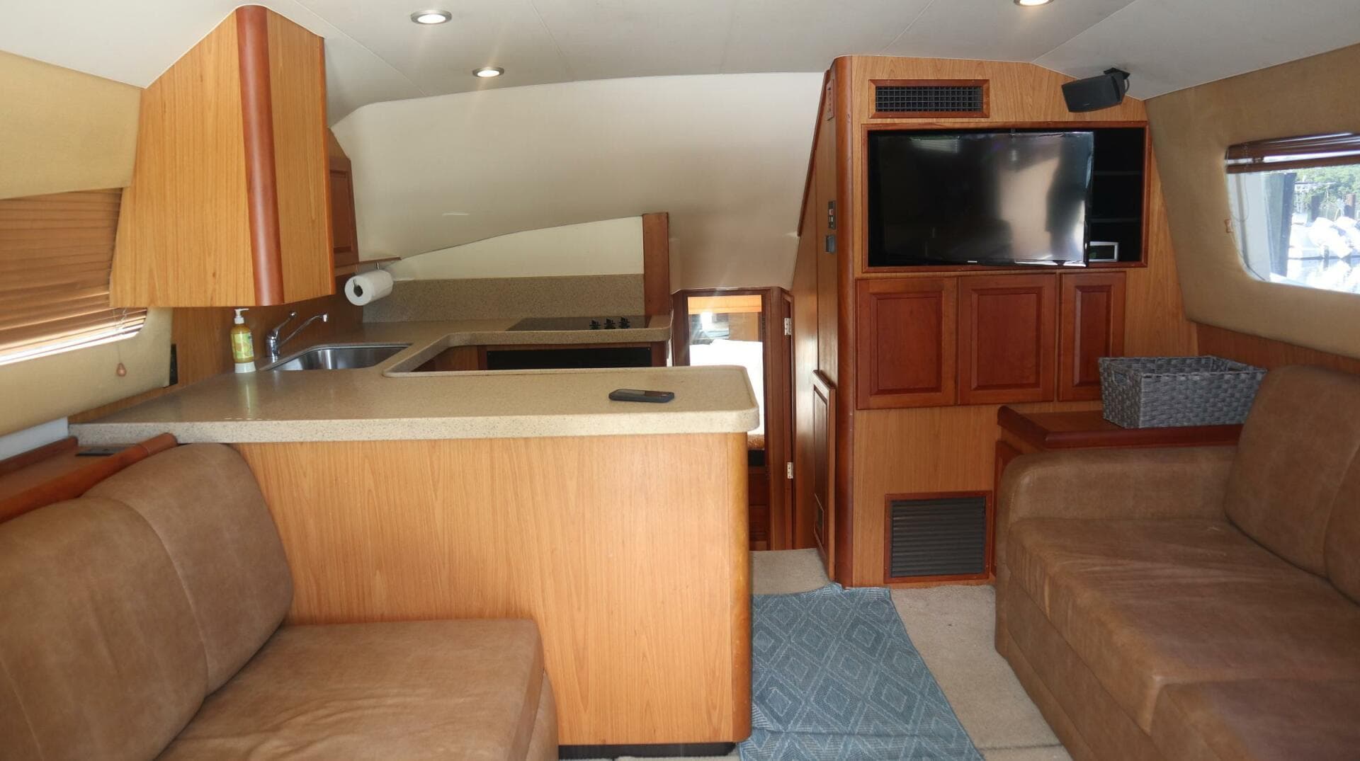 2005 Luhrs — photo 15