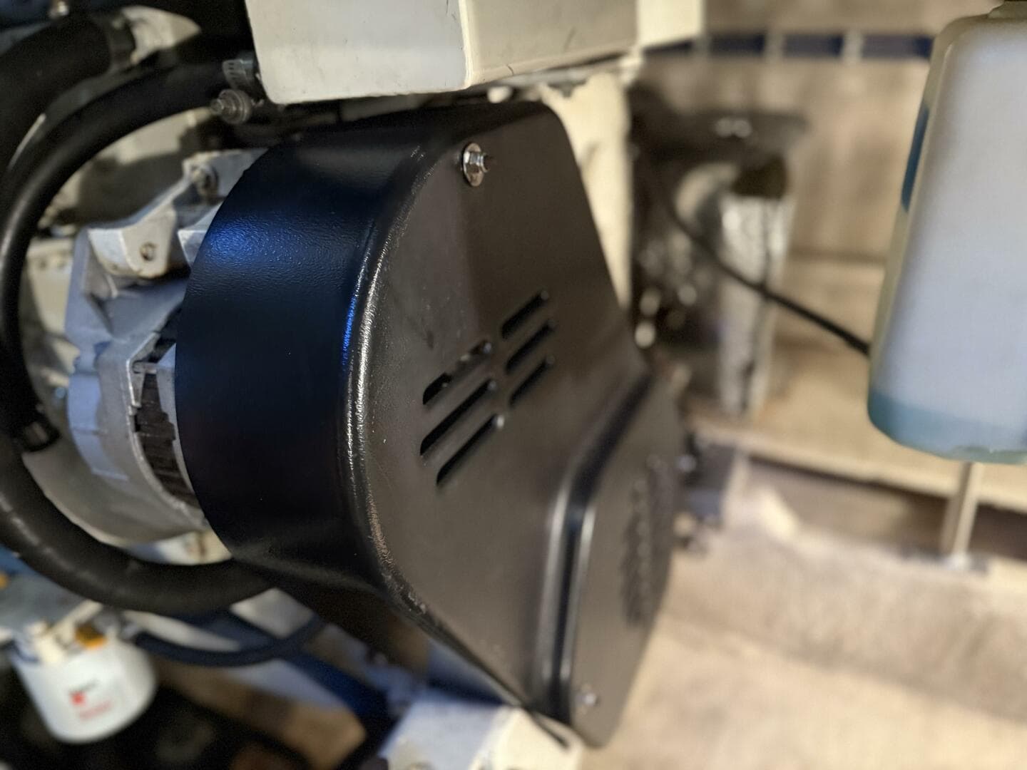 2005 Luhrs — photo 82