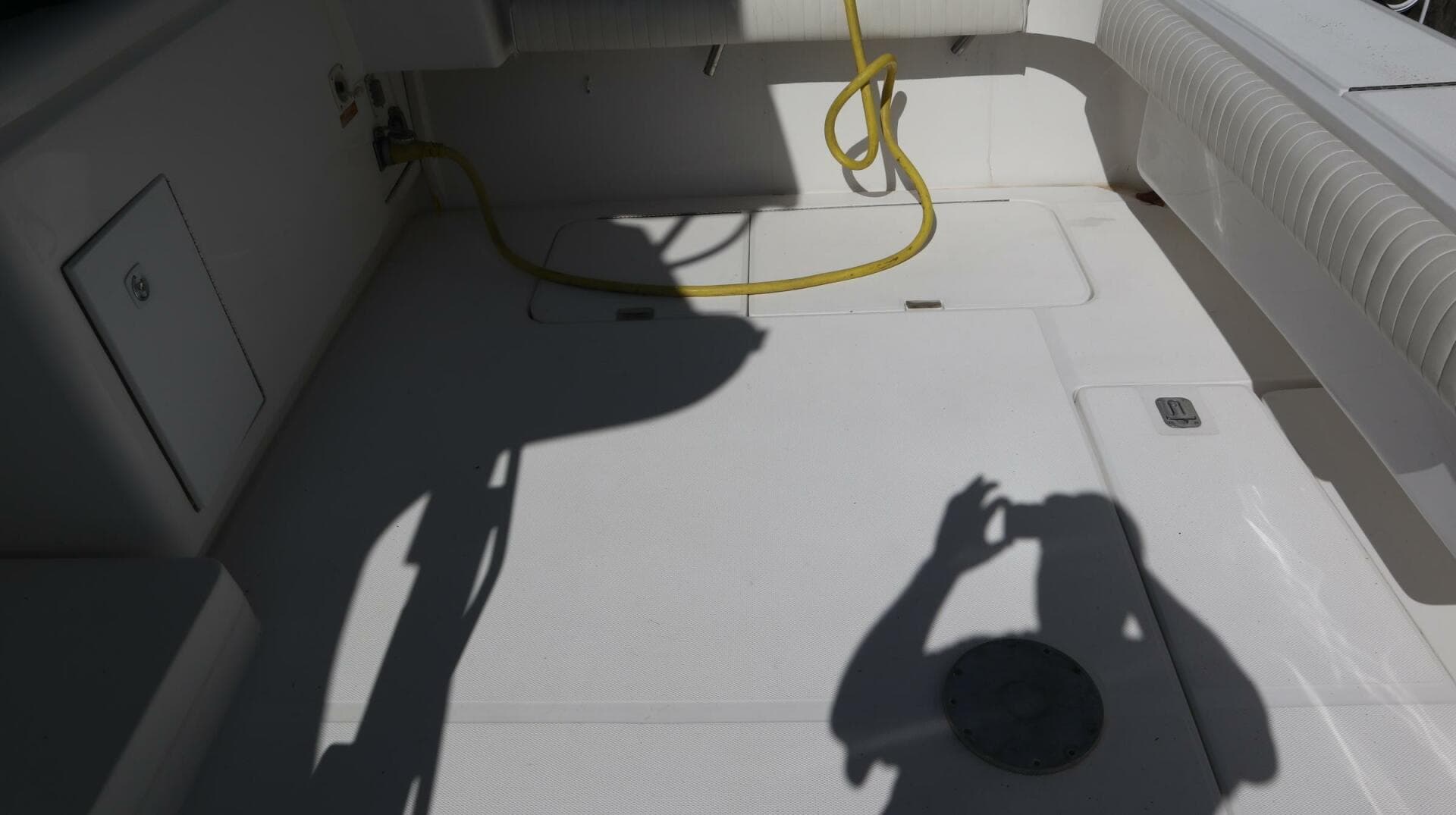 2005 Luhrs — photo 50