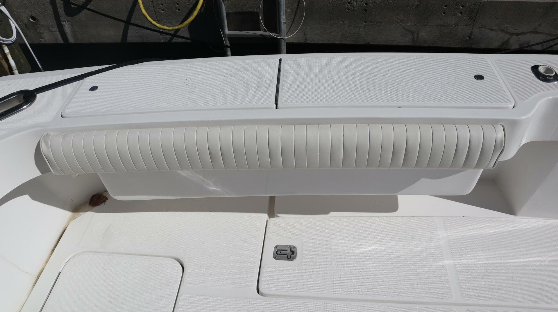 2005 Luhrs — photo 49