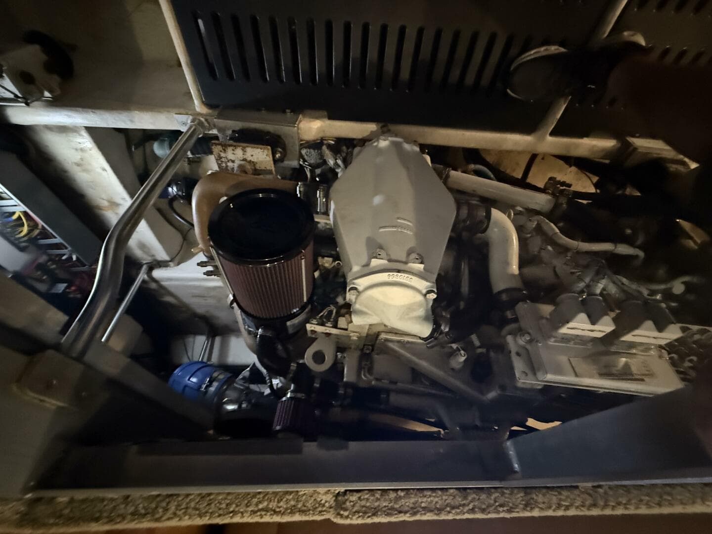 2005 Luhrs — photo 76