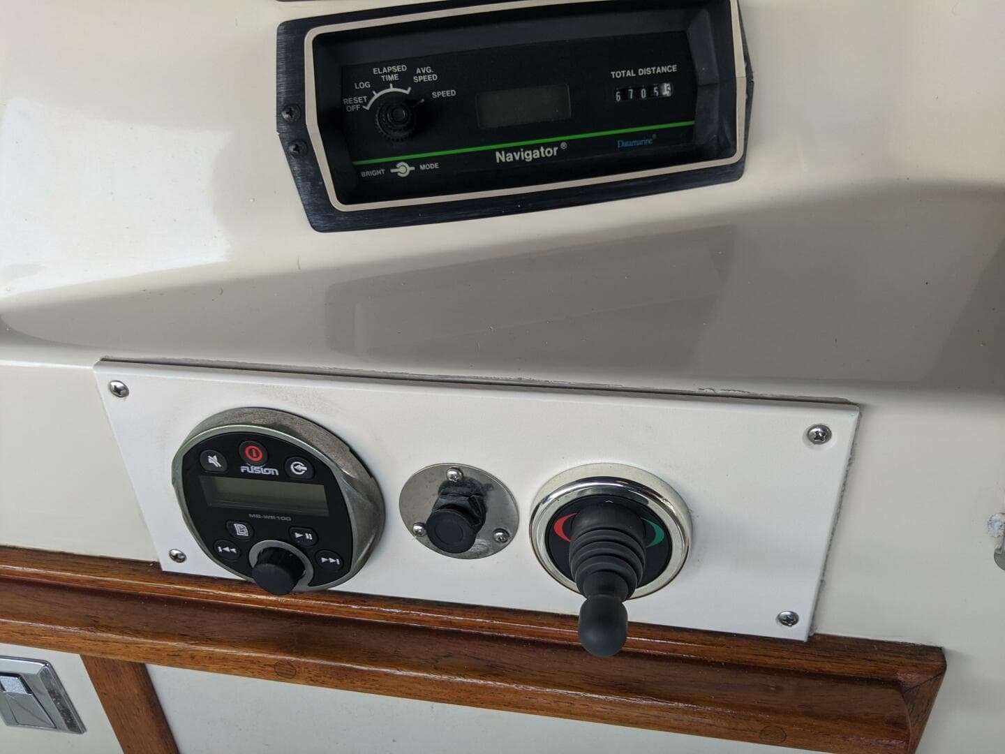 1986 Chris-Craft Constellation — photo 23