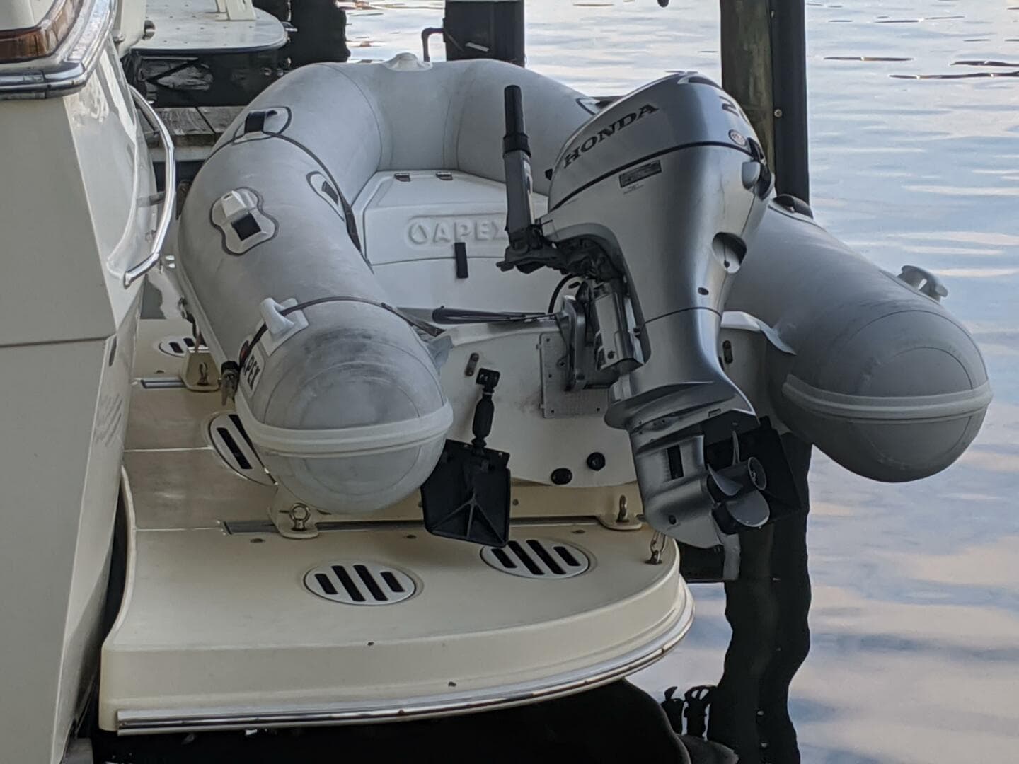 1986 Chris-Craft Constellation — photo 70