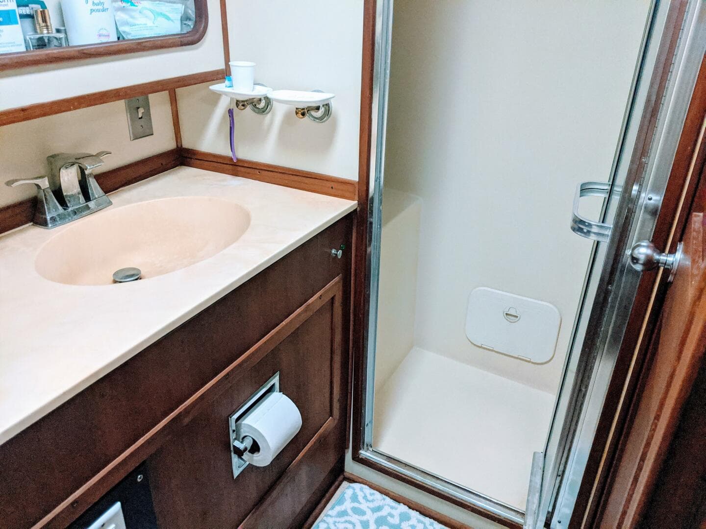 1986 Chris-Craft Constellation — photo 56