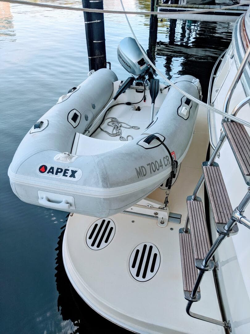 1986 Chris-Craft Constellation — photo 3