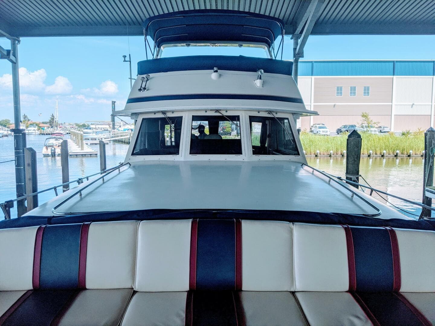 1986 Chris-Craft Constellation — photo 68