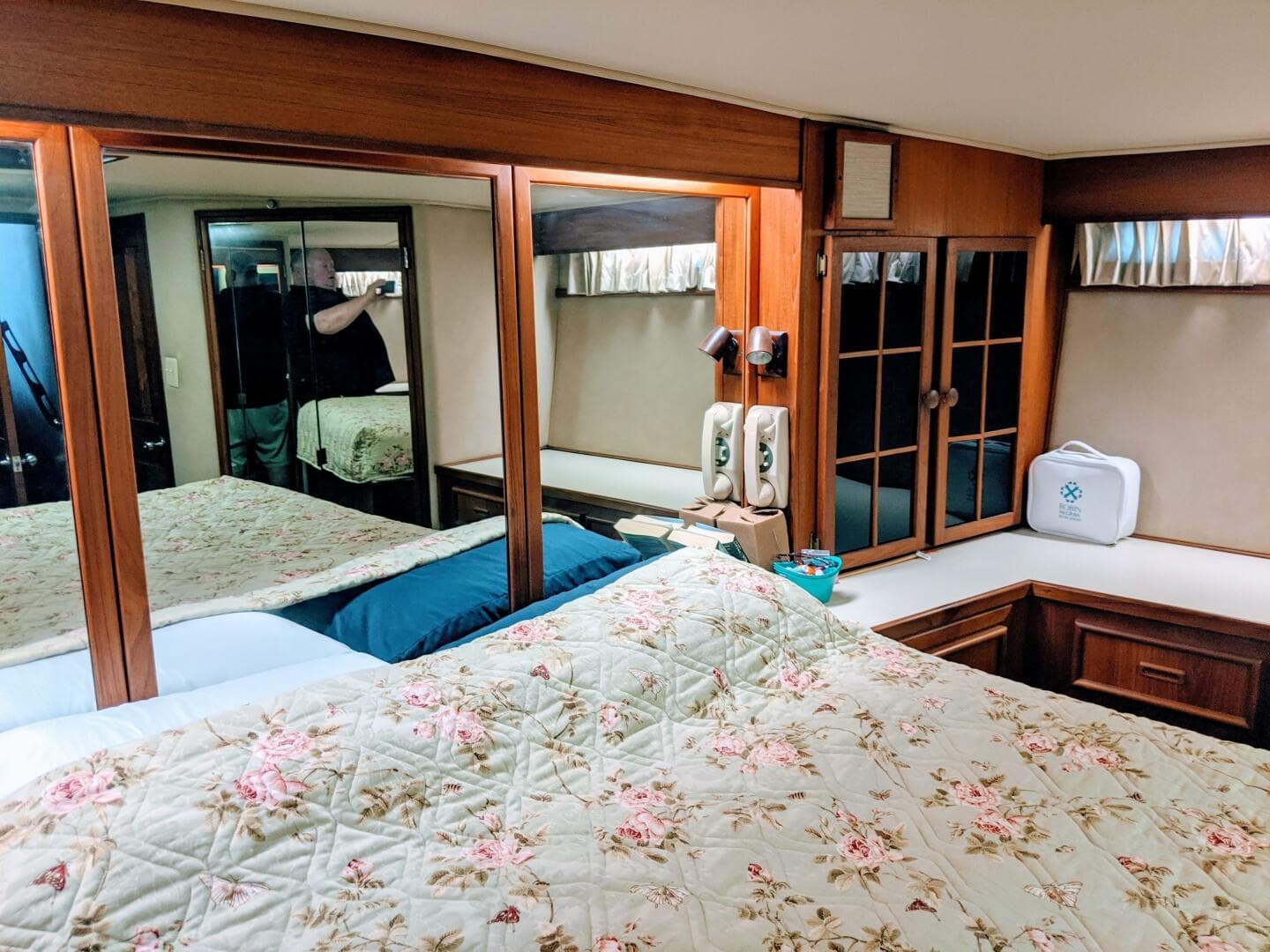 1986 Chris-Craft Constellation — photo 59