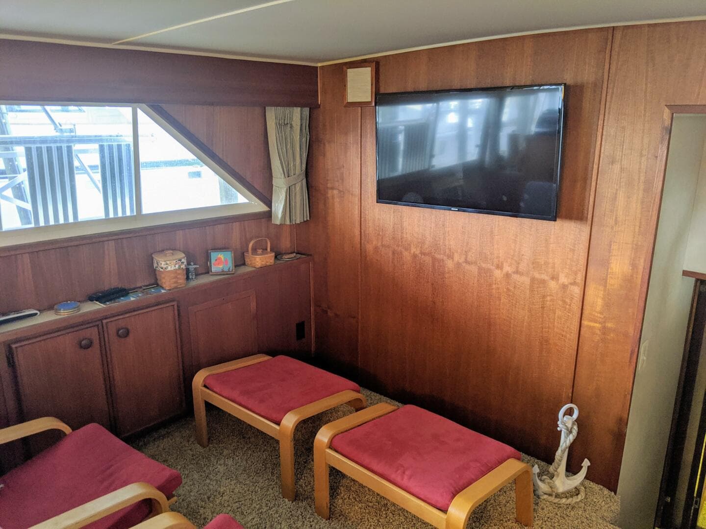 1986 Chris-Craft Constellation — photo 32