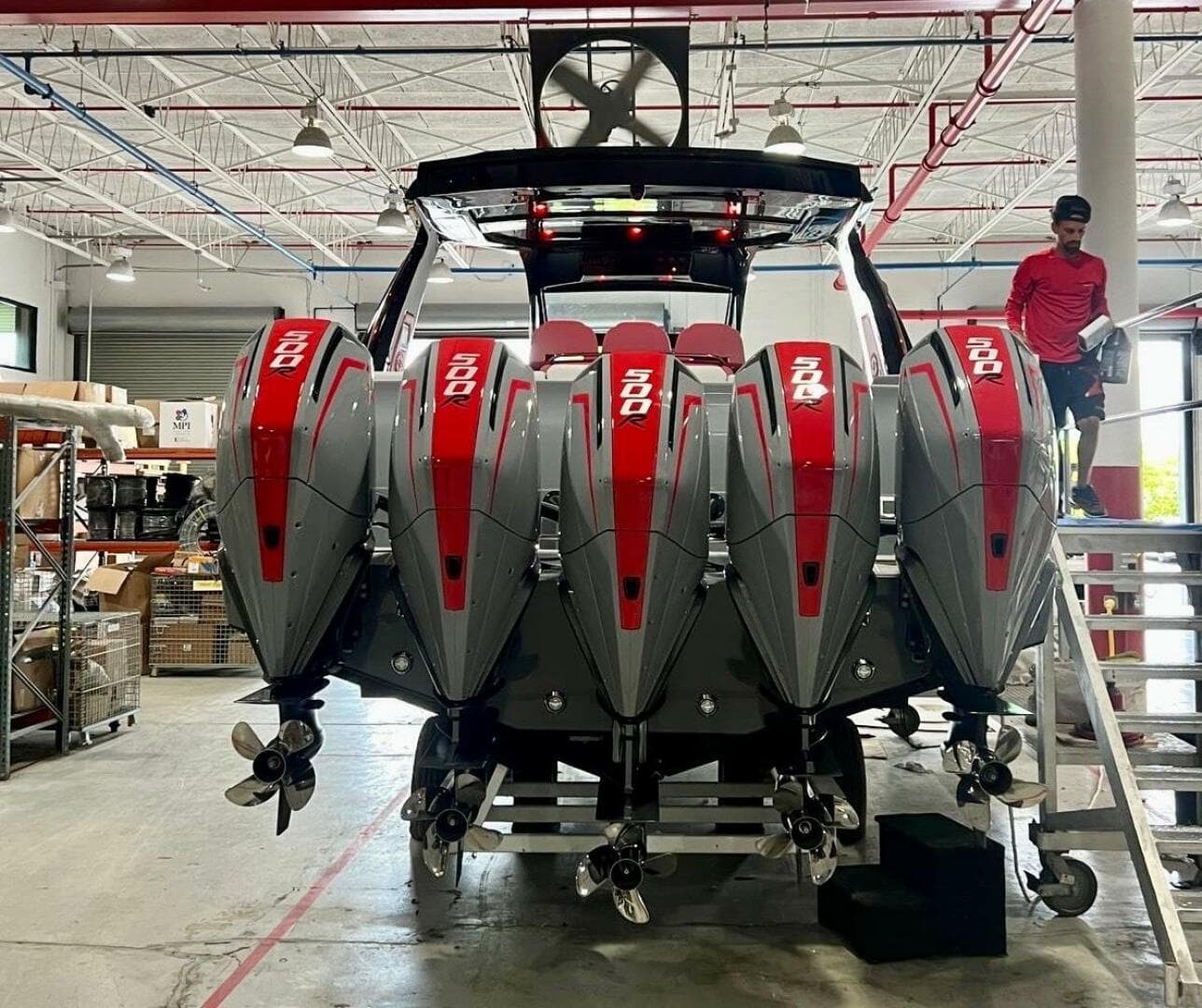 2026 Cigarette 42 Auroris — photo 11