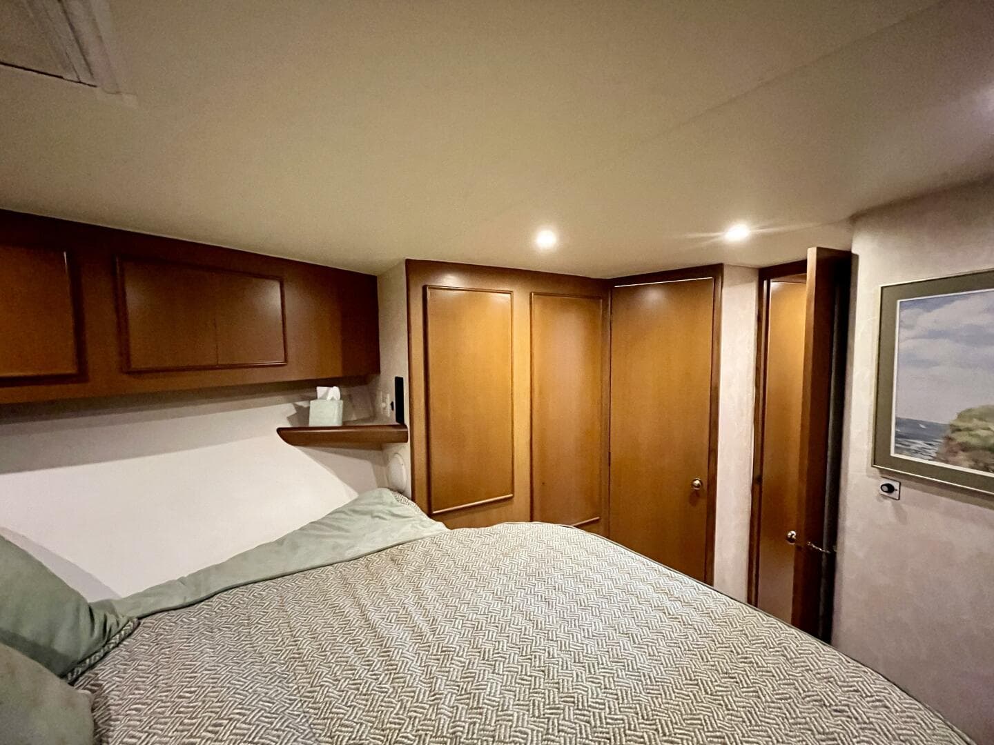 1999 Post 42 Convertible — photo 32