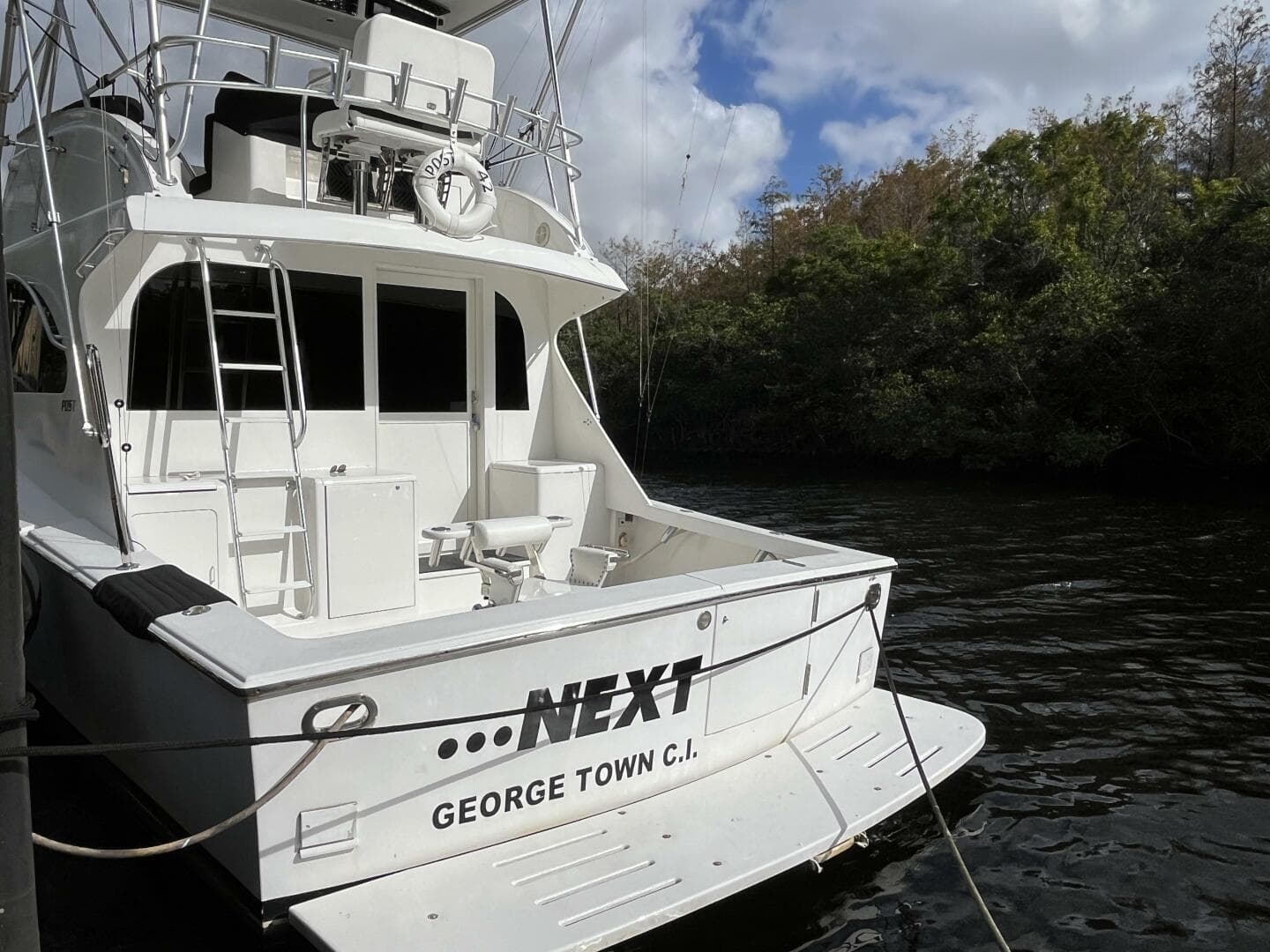 1999 Post 42 Convertible — photo 14