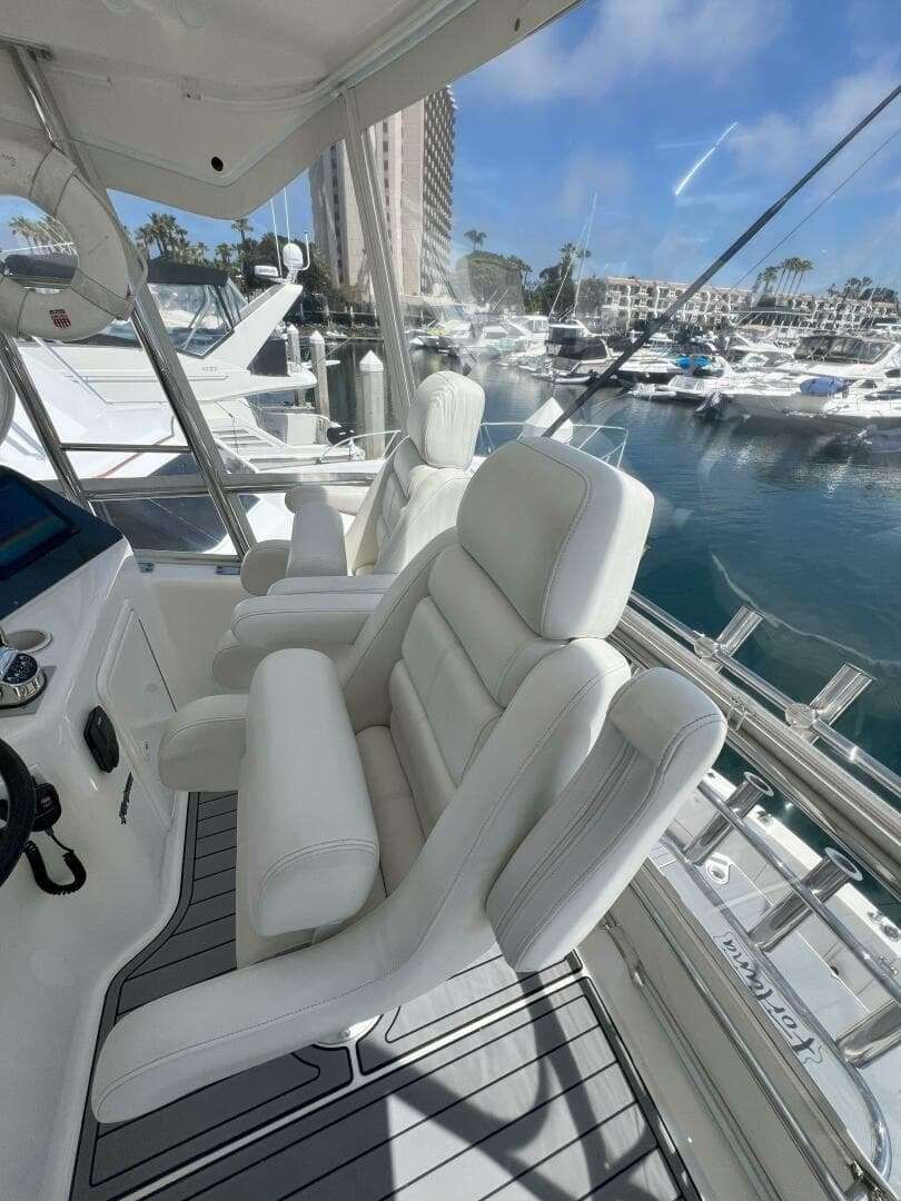 2002 Riviera 43 Flybridge — photo 2