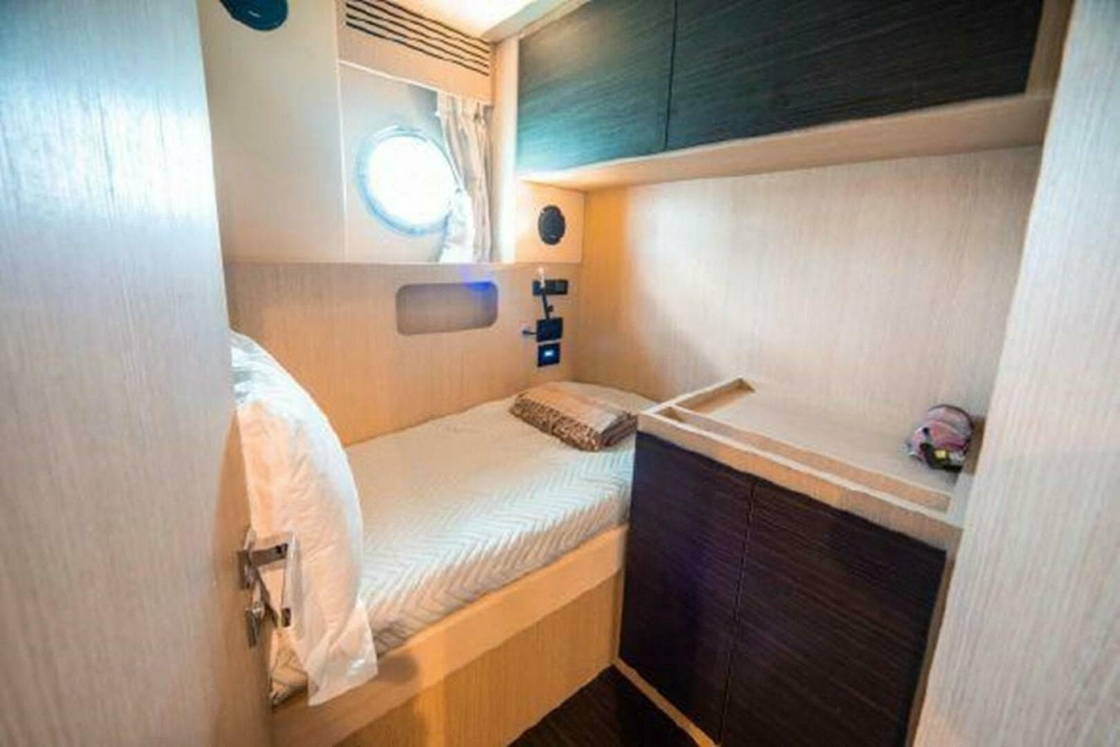 2019 Azimut 77S — photo 30