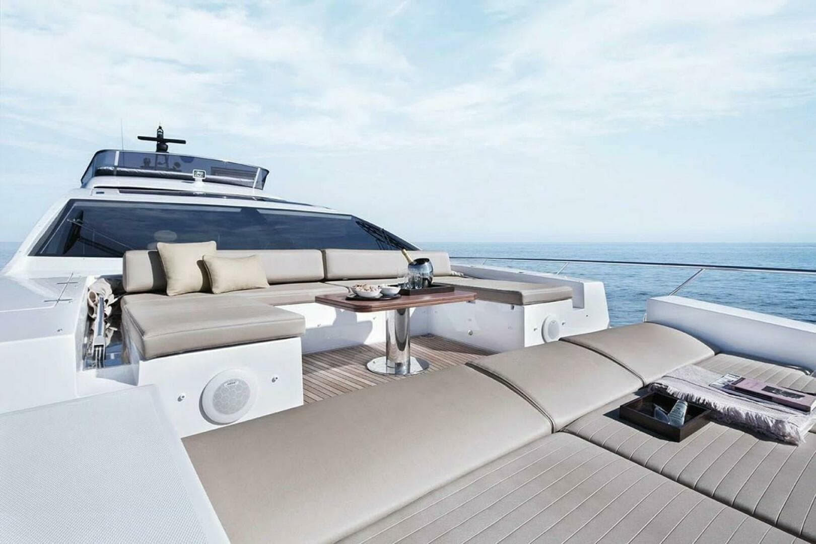 2019 Azimut 77S — photo 11