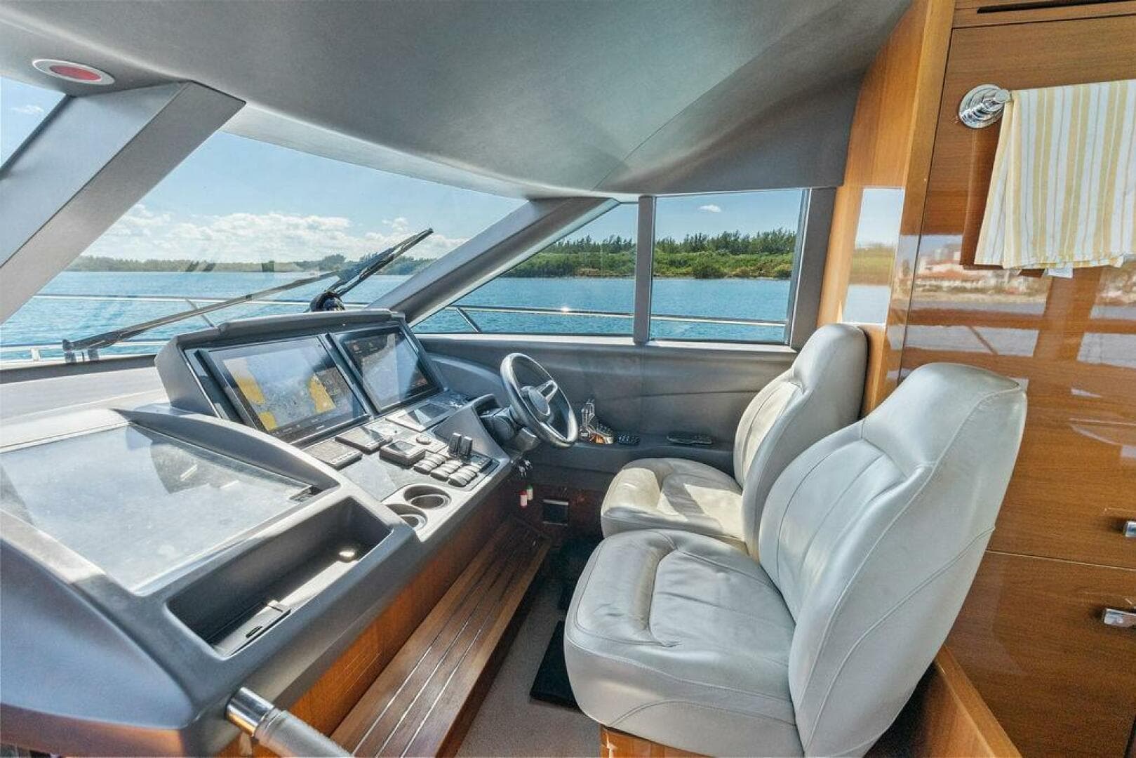 2016 Princess 60 Flybridge — photo 76