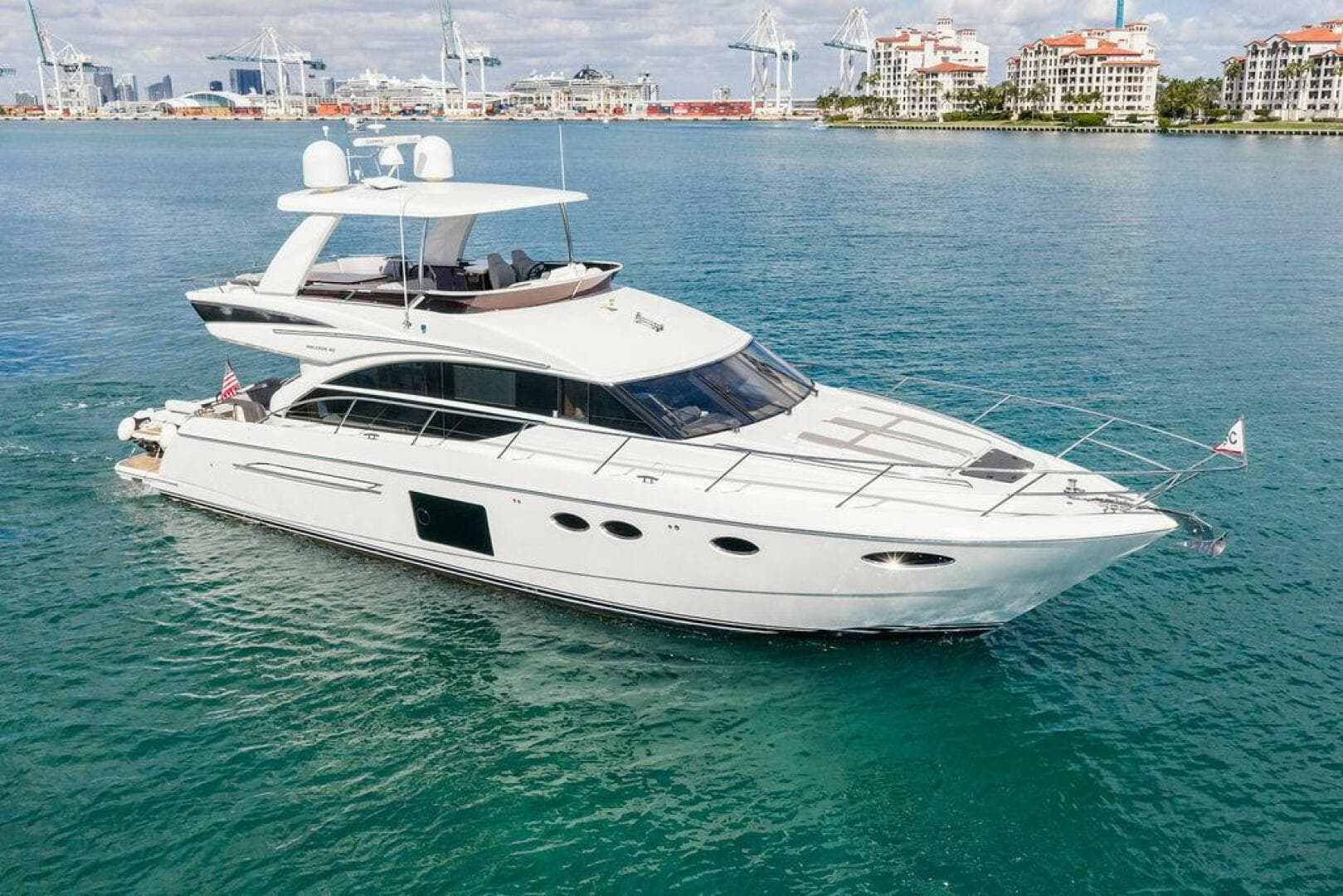 2016 Princess 60 Flybridge — photo 4