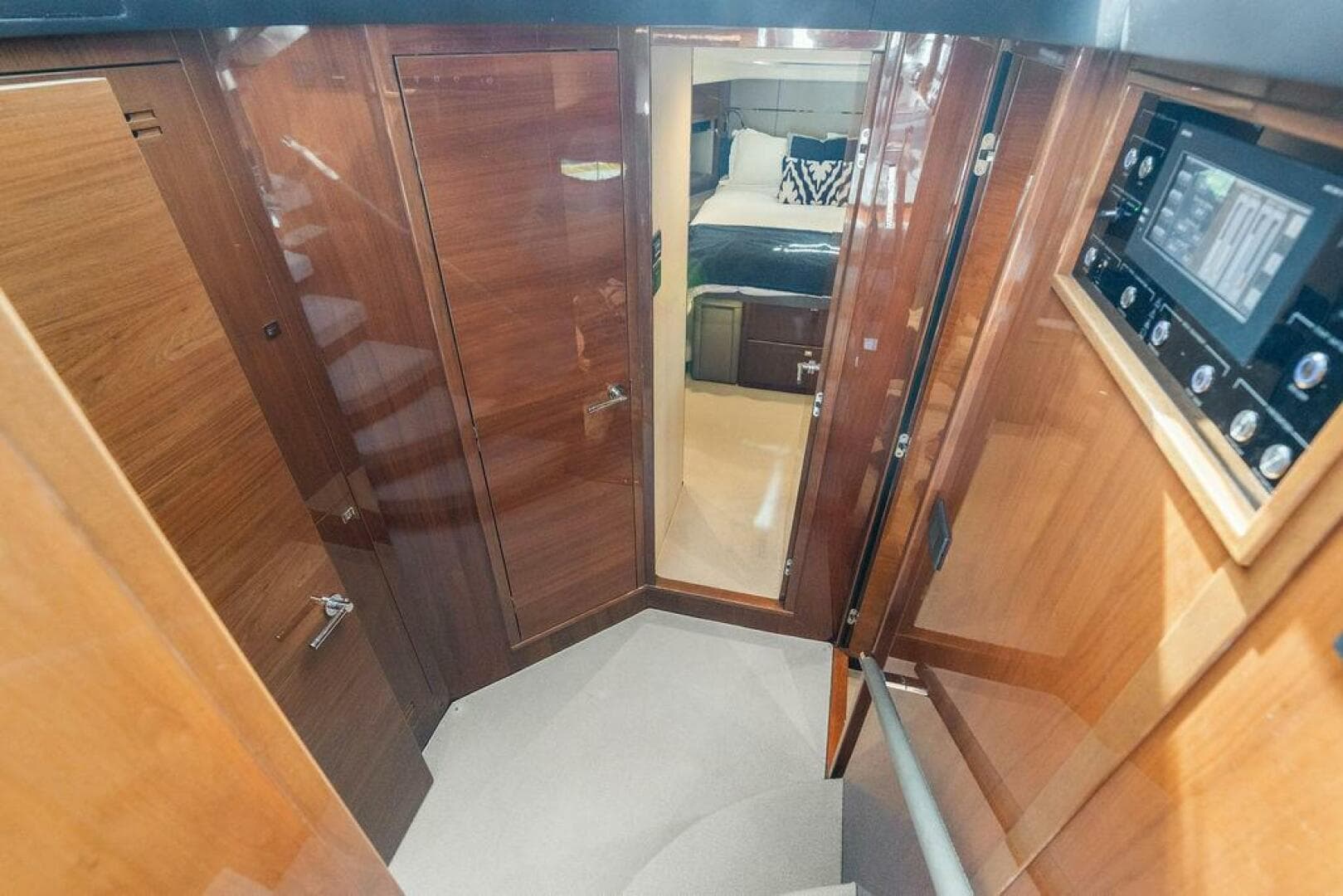 2016 Princess 60 Flybridge — photo 36