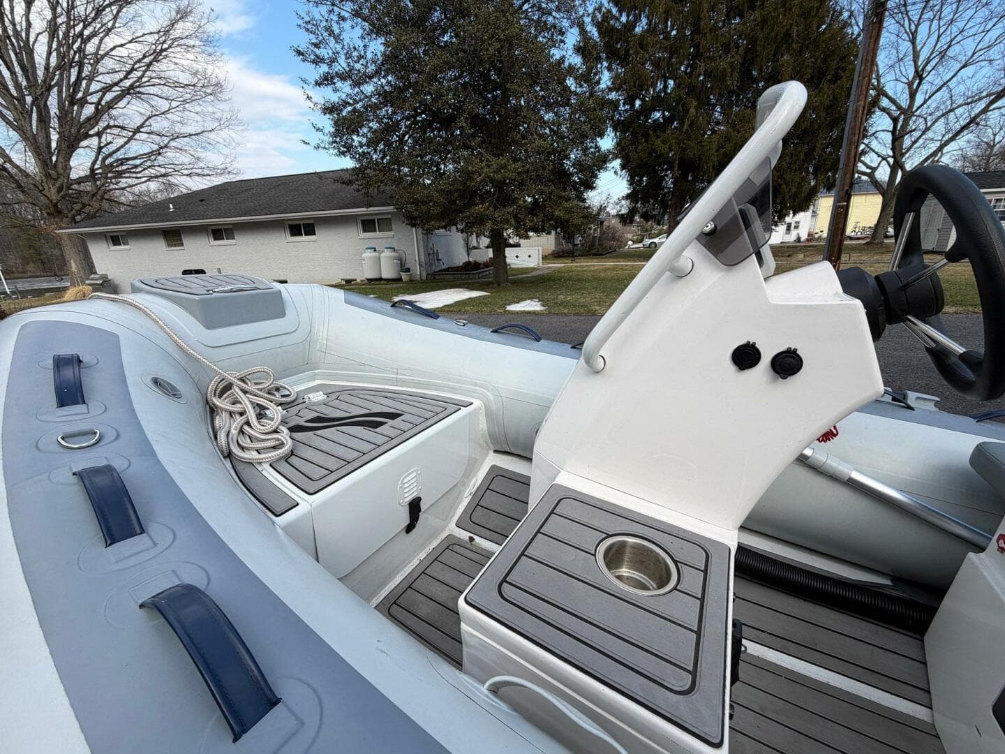 2004 Sea Ray 500 Sundancer — photo 52