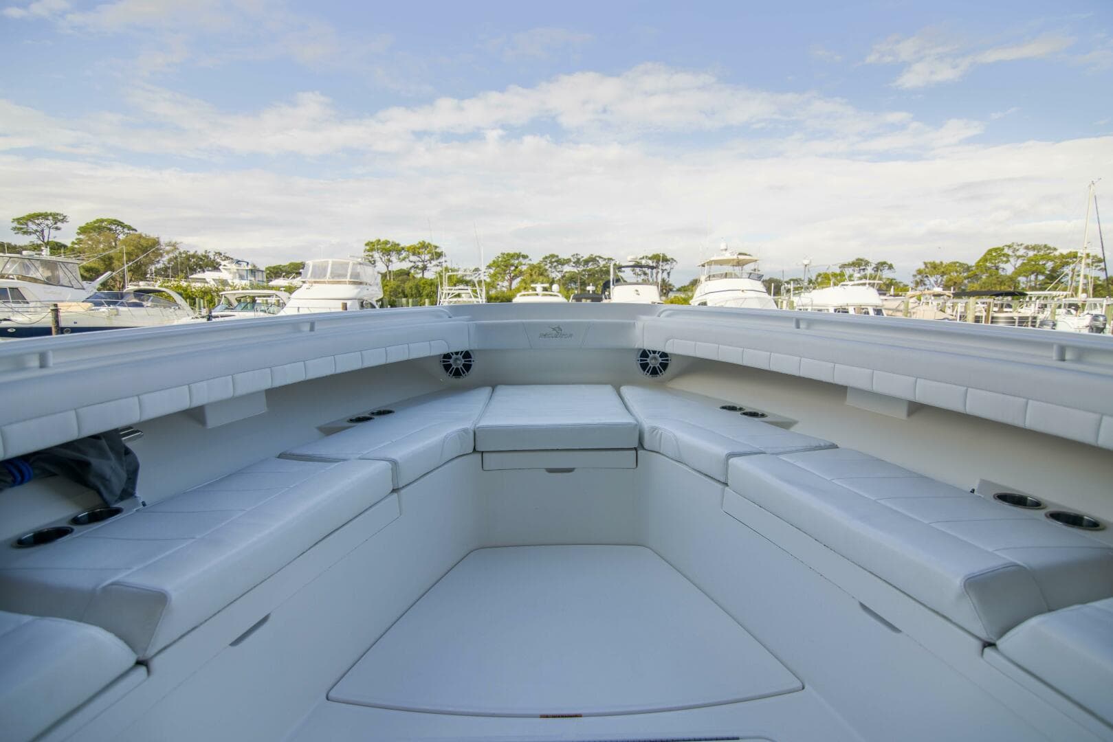 2021 Regulator 41 Center Console — photo 26