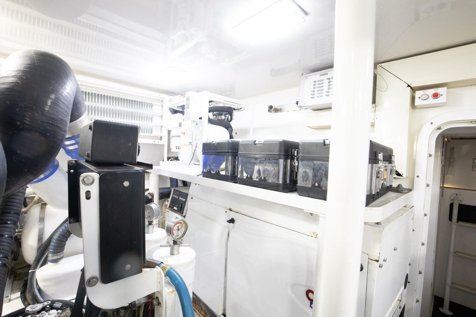 2007 Viking 68 Convertible — photo 34