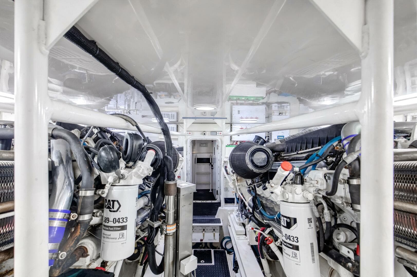 2007 Viking 68 Convertible — photo 31