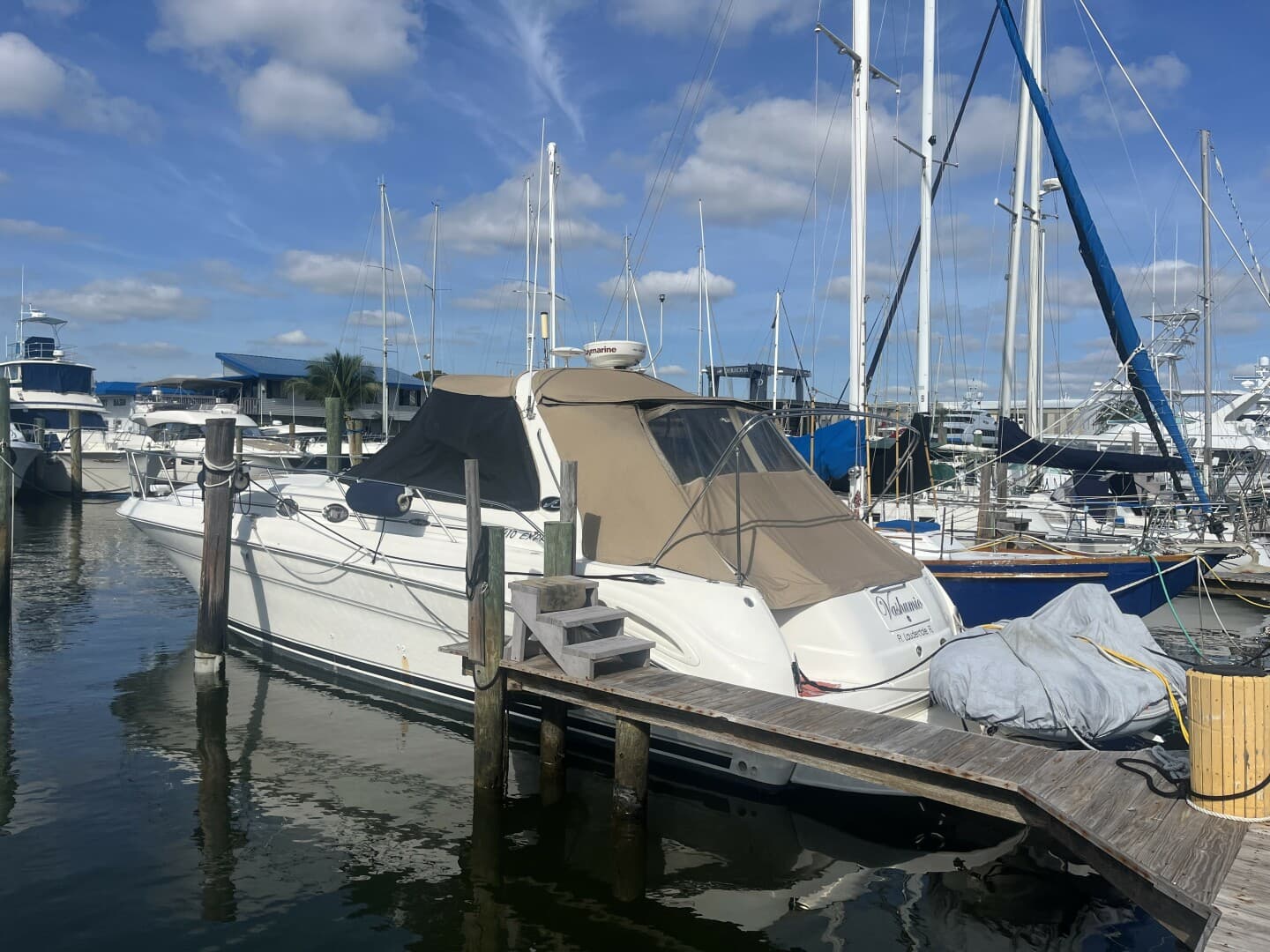 2003 Sea Ray 410 Express Cruiser