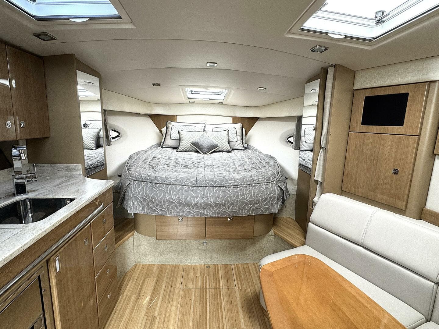 2016 Formula Performance Cruiser — photo 23