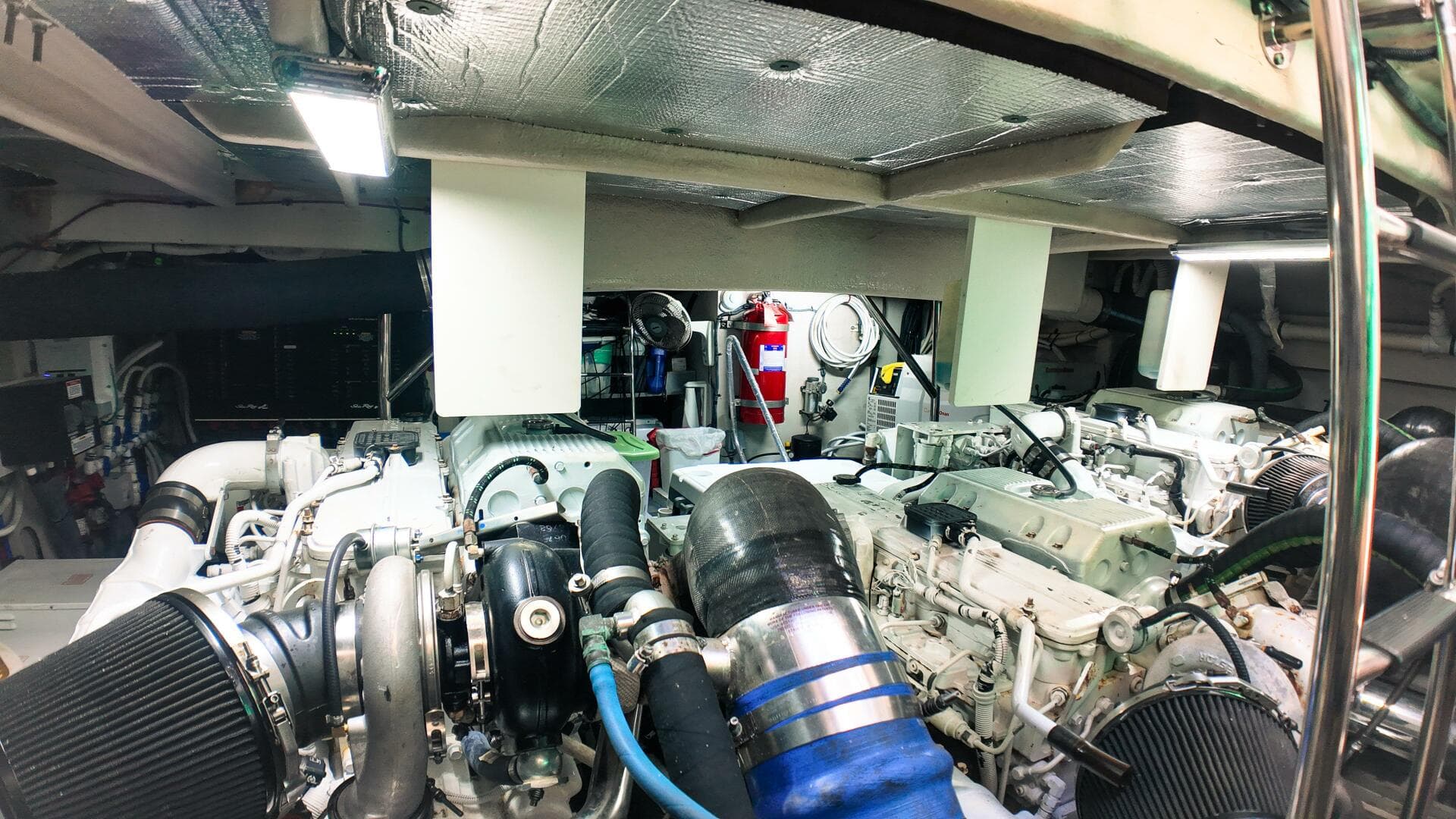 2016 Sea Ray L590 Fly — photo 30