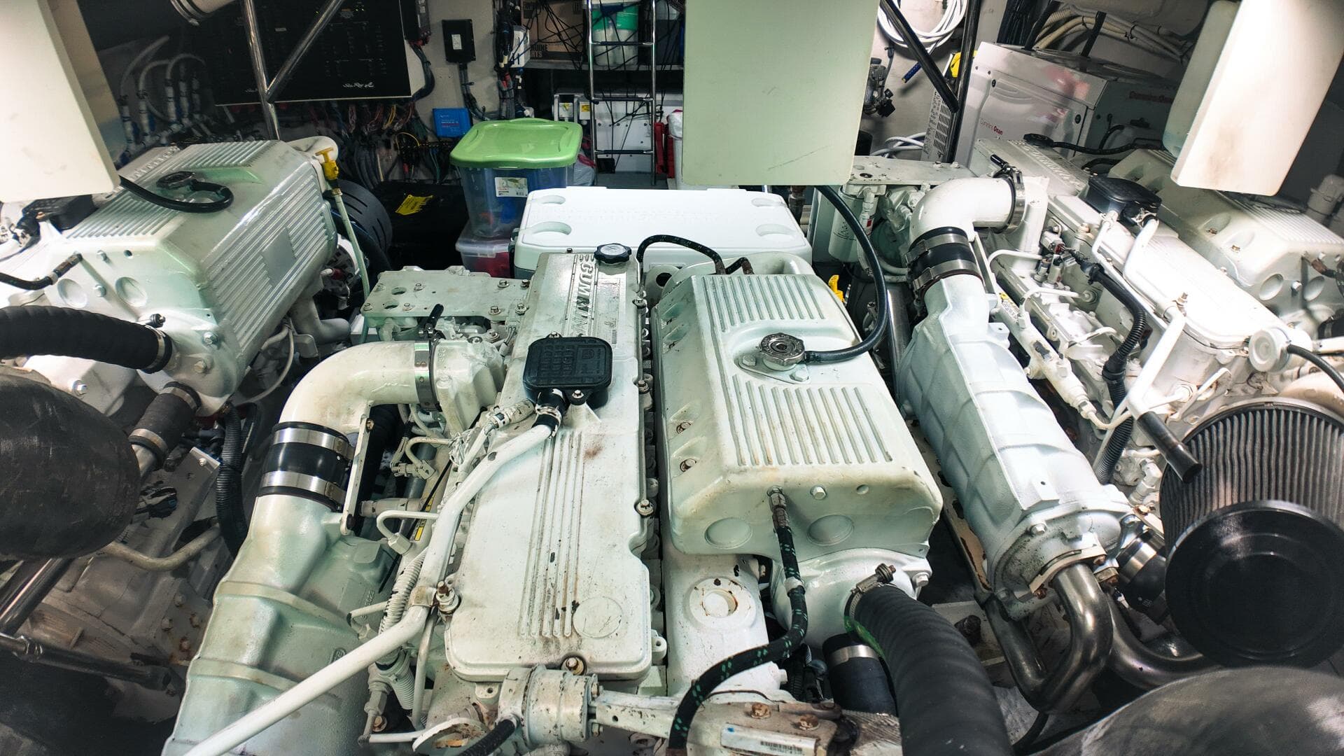 2016 Sea Ray L590 Fly — photo 32