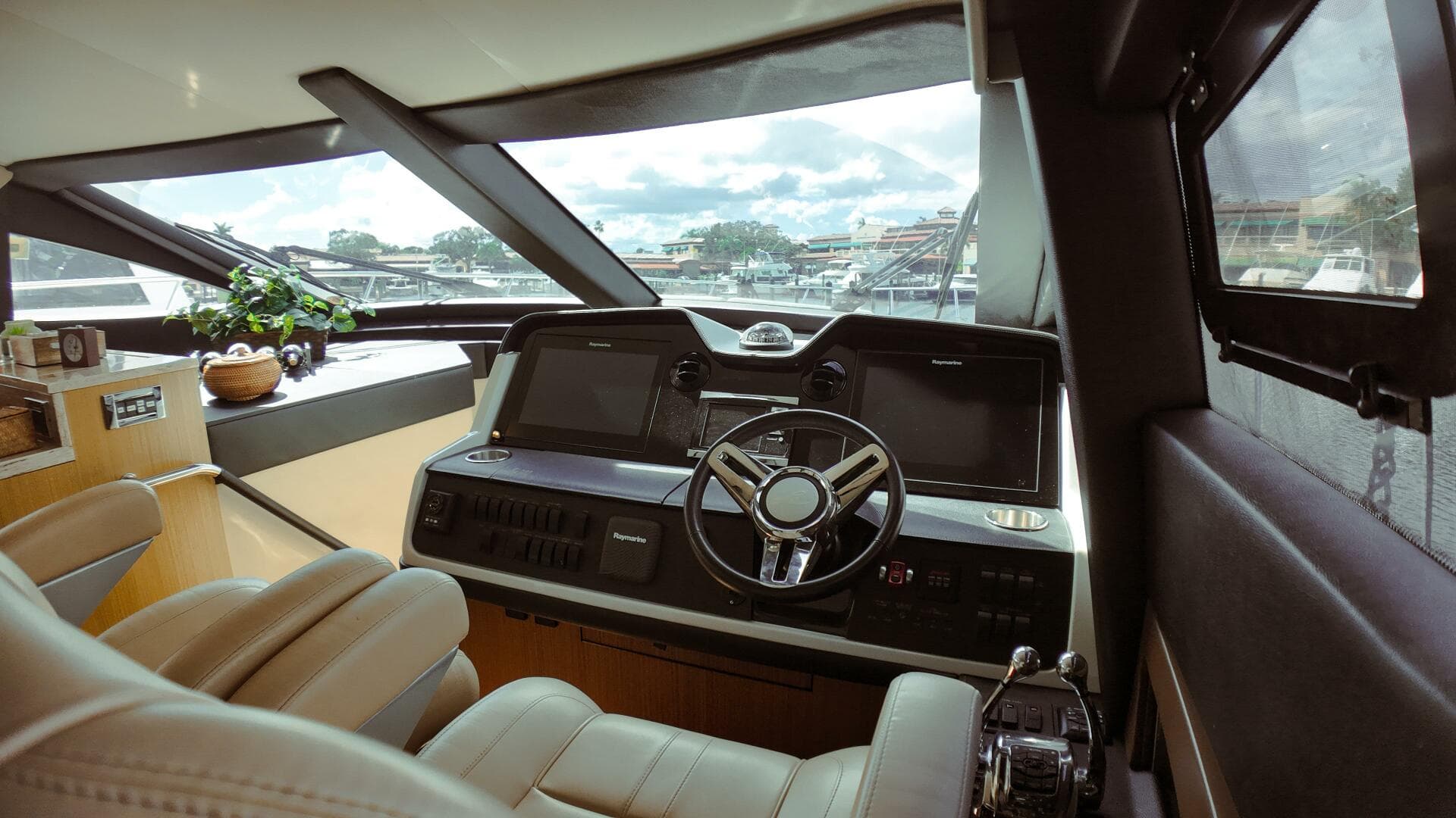 2016 Sea Ray L590 Fly — photo 11