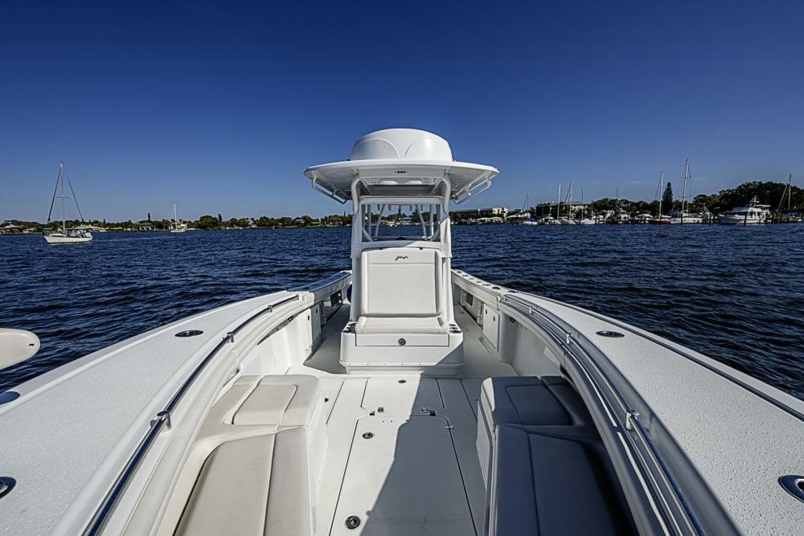 2021 Yellowfin 32 Offshore — photo 9