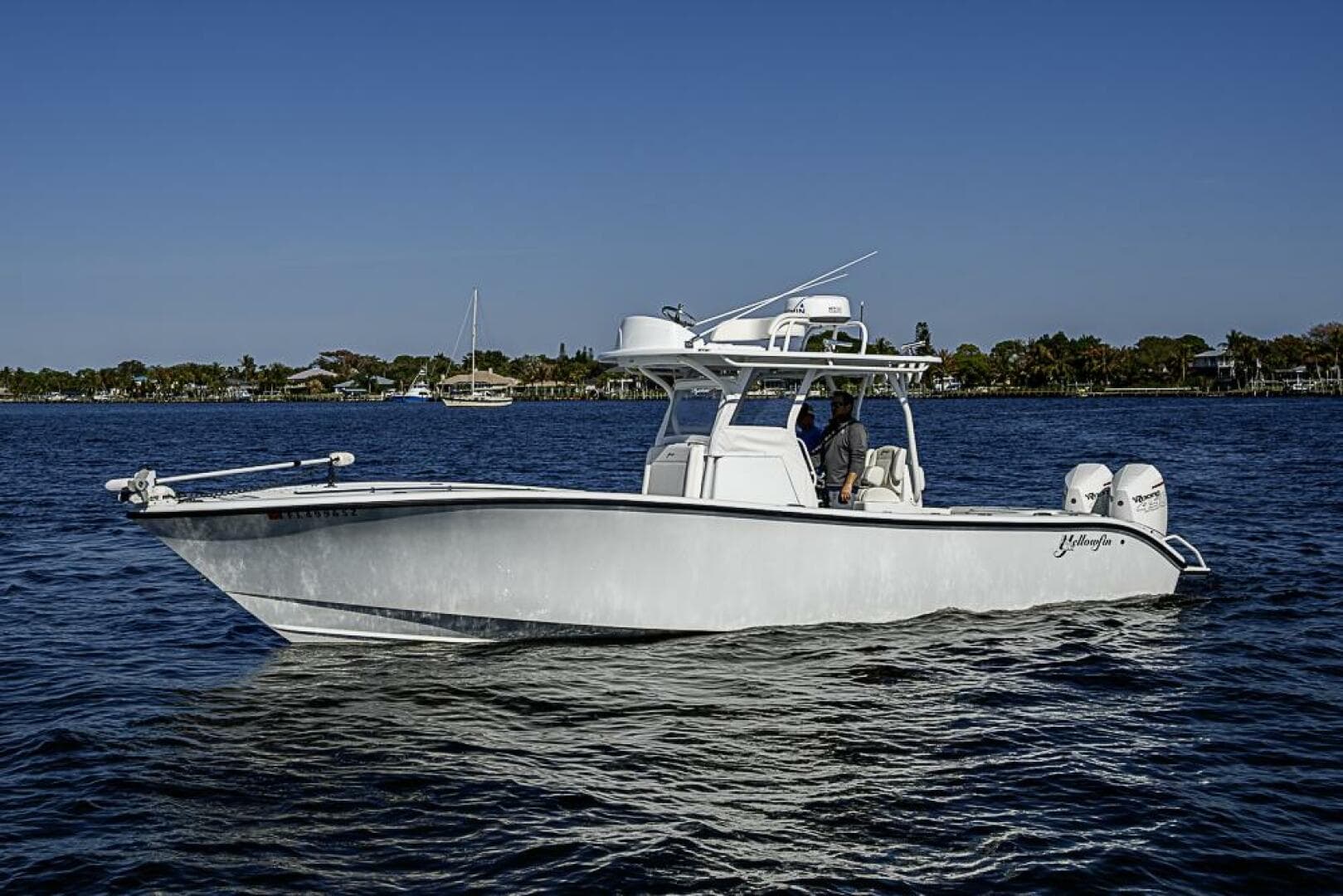 2021 Yellowfin 32 Offshore — photo 23
