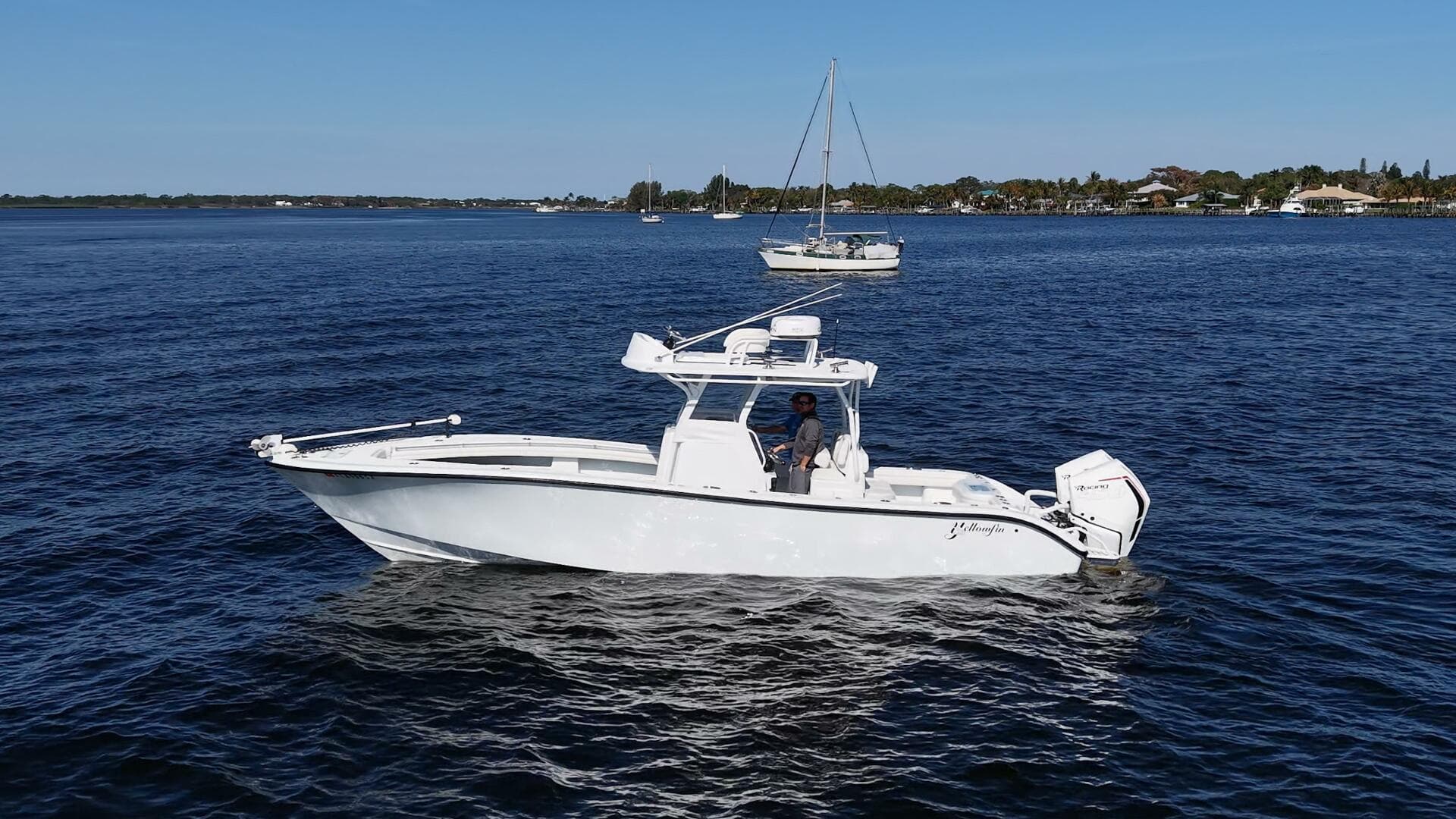 2021 Yellowfin 32 Offshore — photo 2