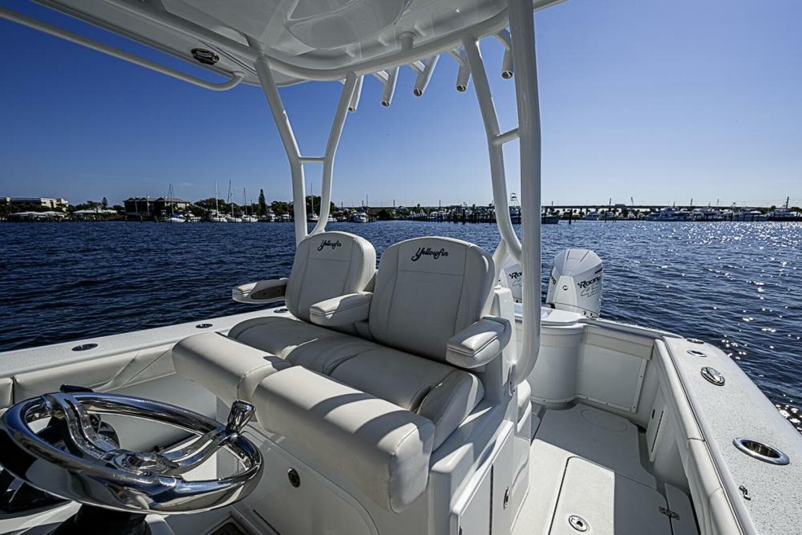 2021 Yellowfin 32 Offshore — photo 14