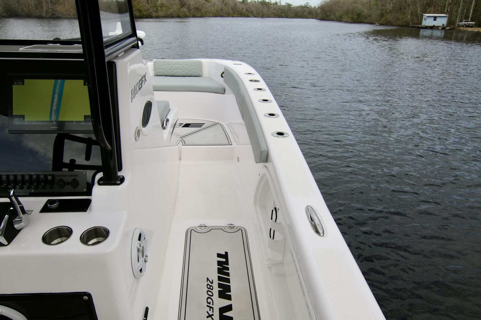 2024 Twin Vee — photo 24