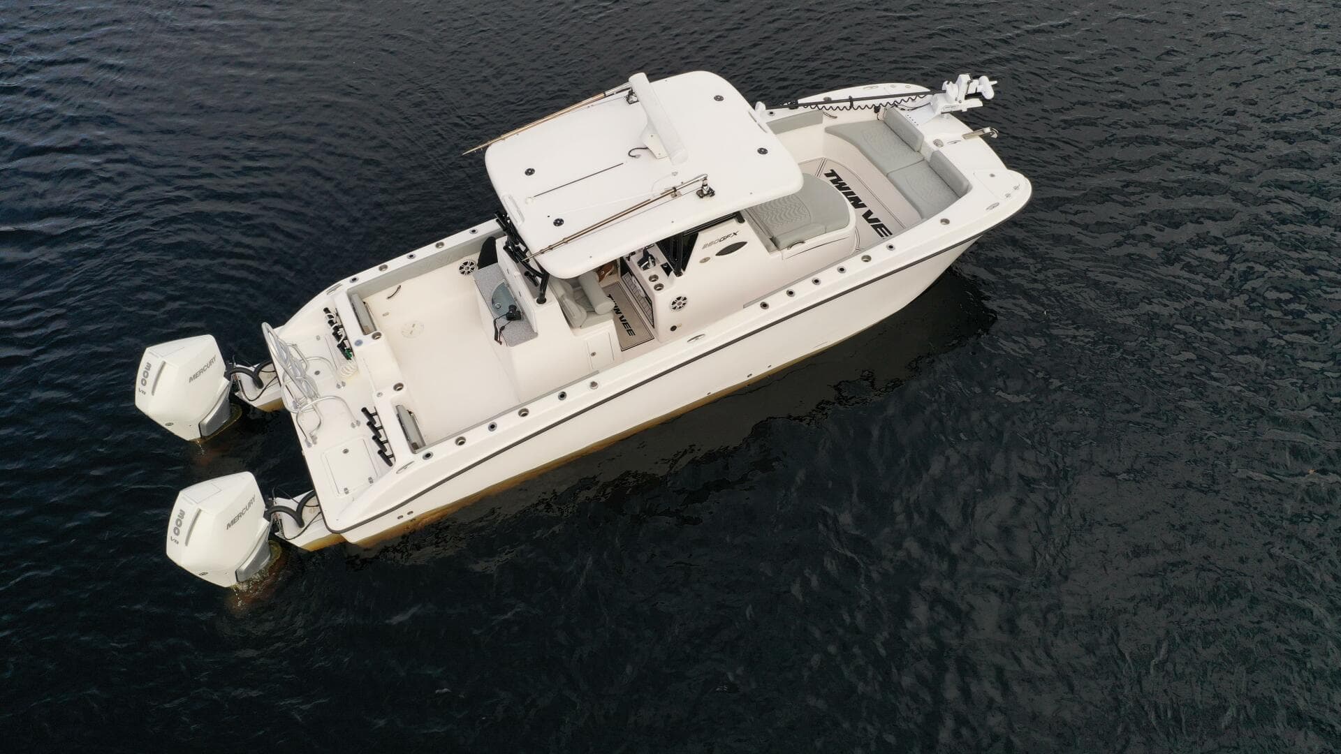 2024 Twin Vee — photo 7