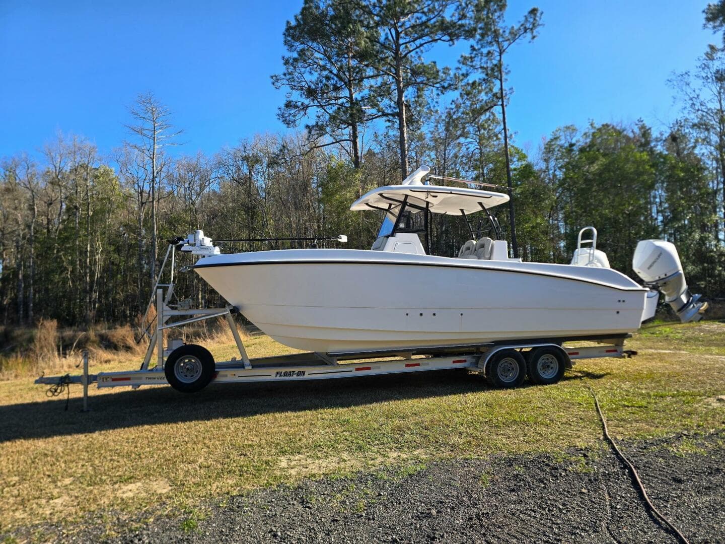 2024 Twin Vee — photo 10