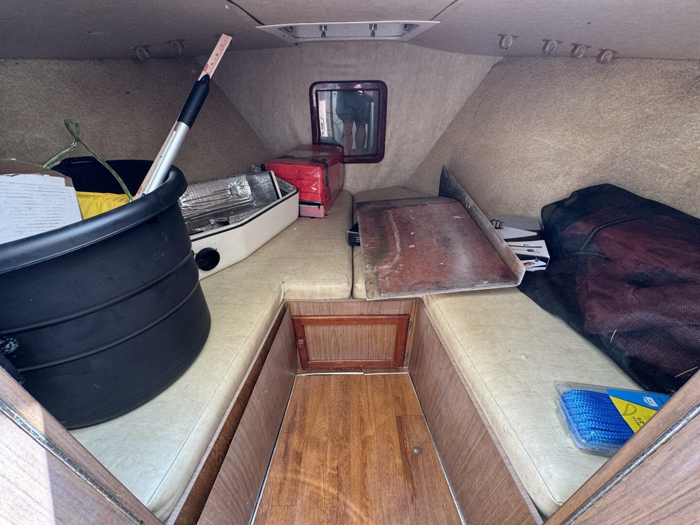 1963 Bertram 31 Sportsman — photo 11