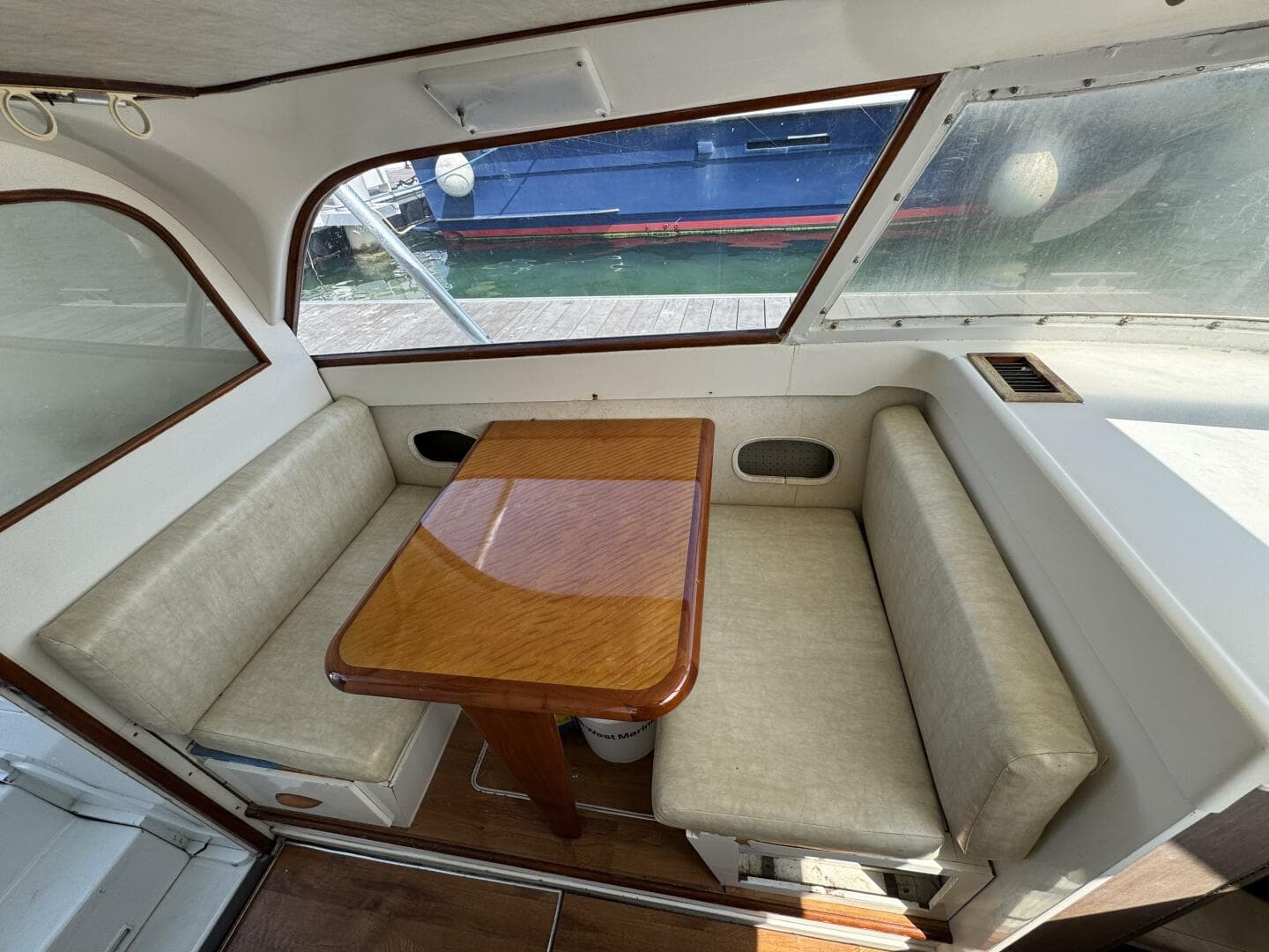 1963 Bertram 31 Sportsman — photo 5