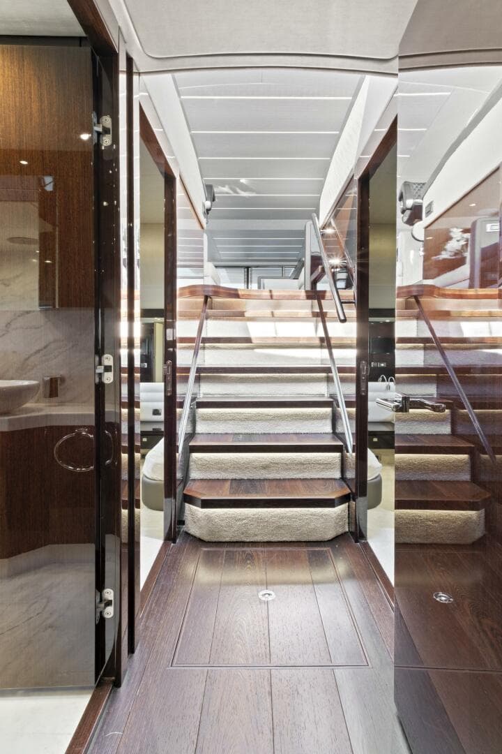 2019 Sunseeker Manhattan 66 — photo 31