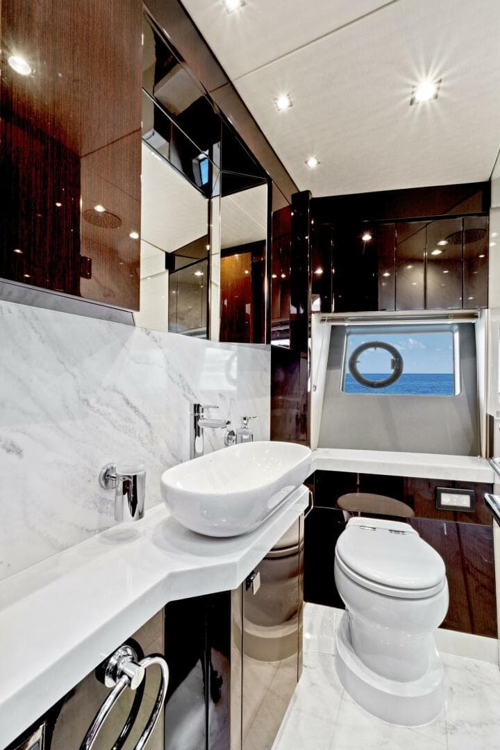 2019 Sunseeker Manhattan 66 — photo 41