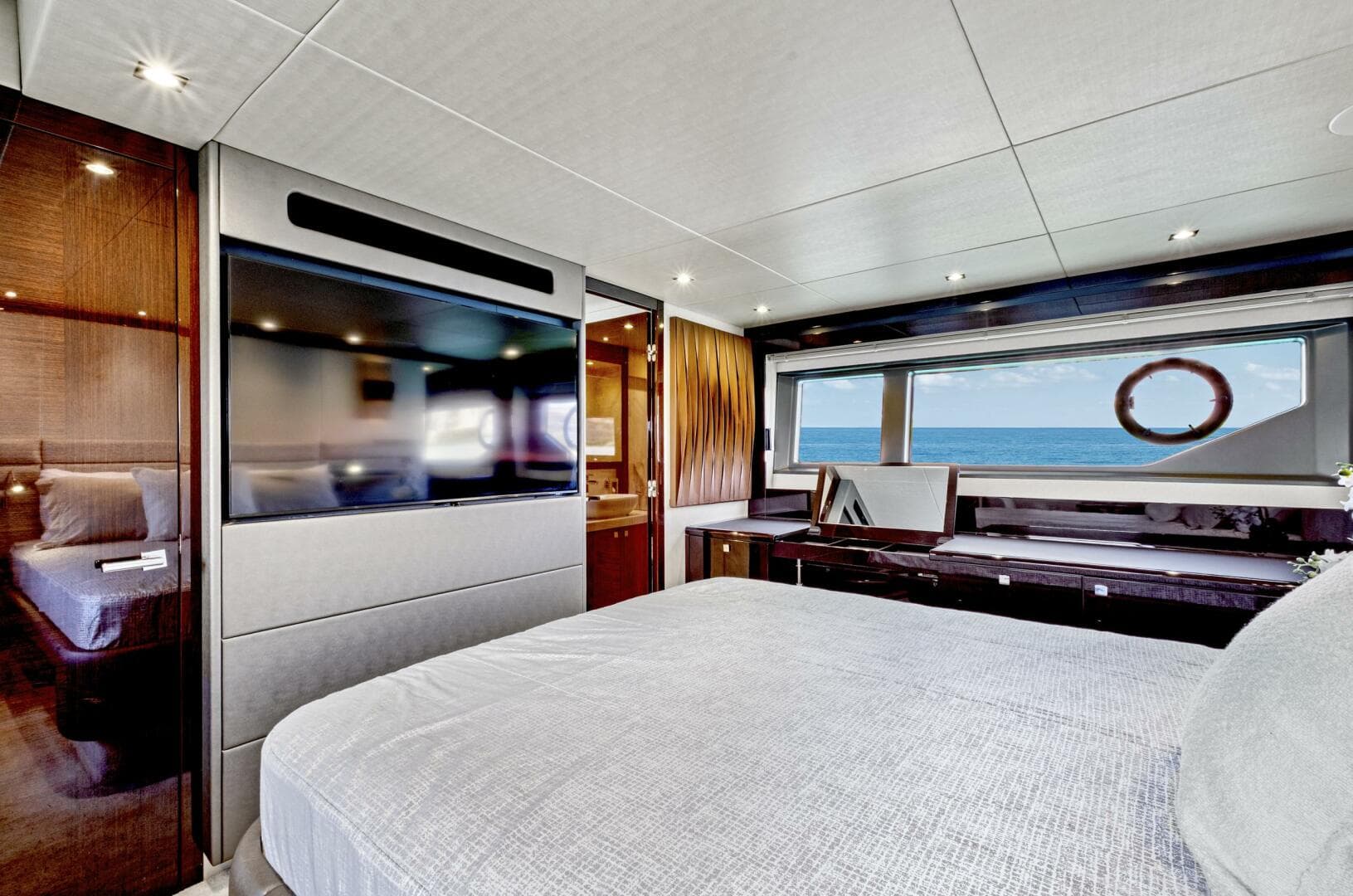 2019 Sunseeker Manhattan 66 — photo 36