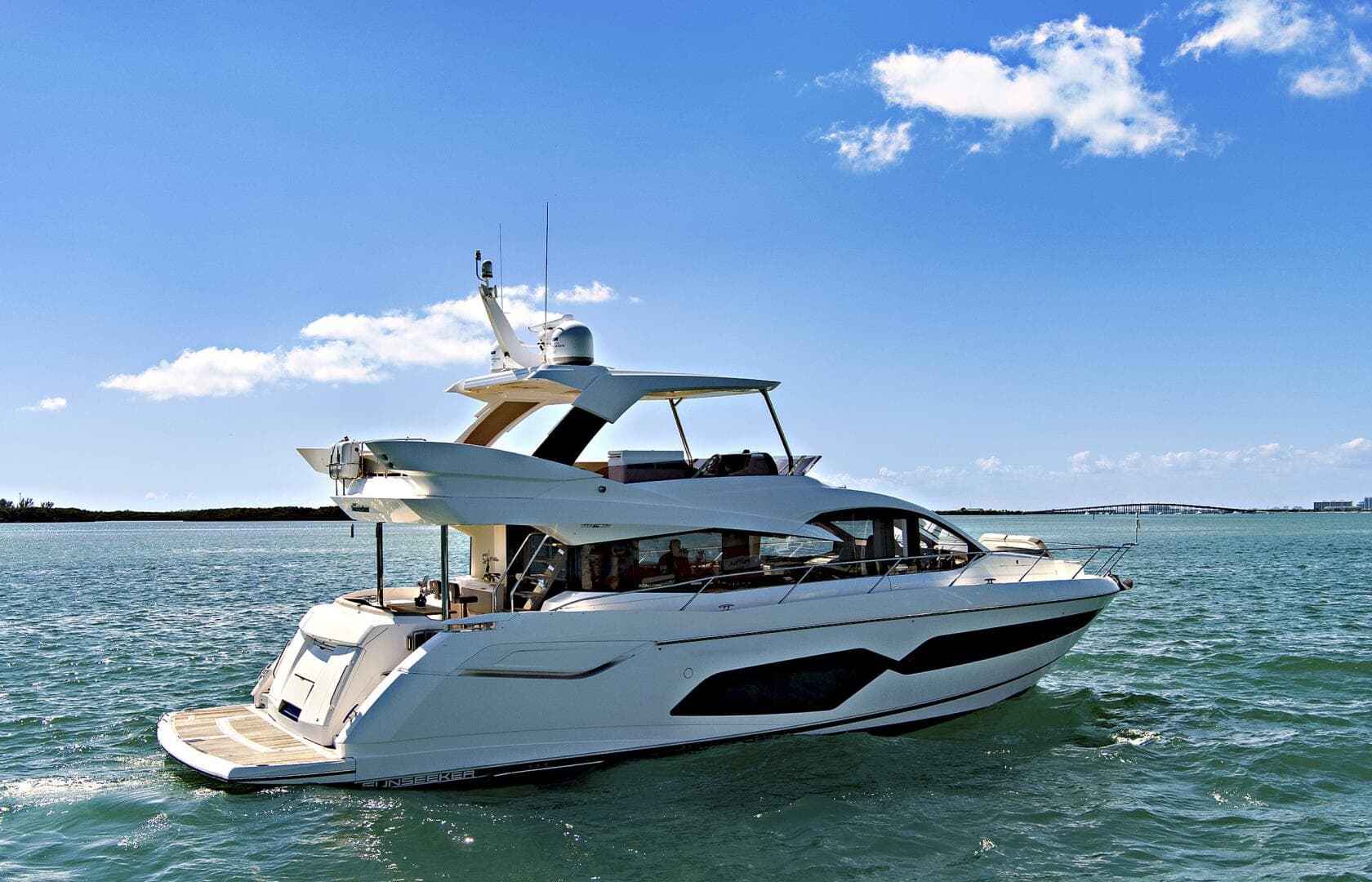 2019 Sunseeker Manhattan 66 — photo 2