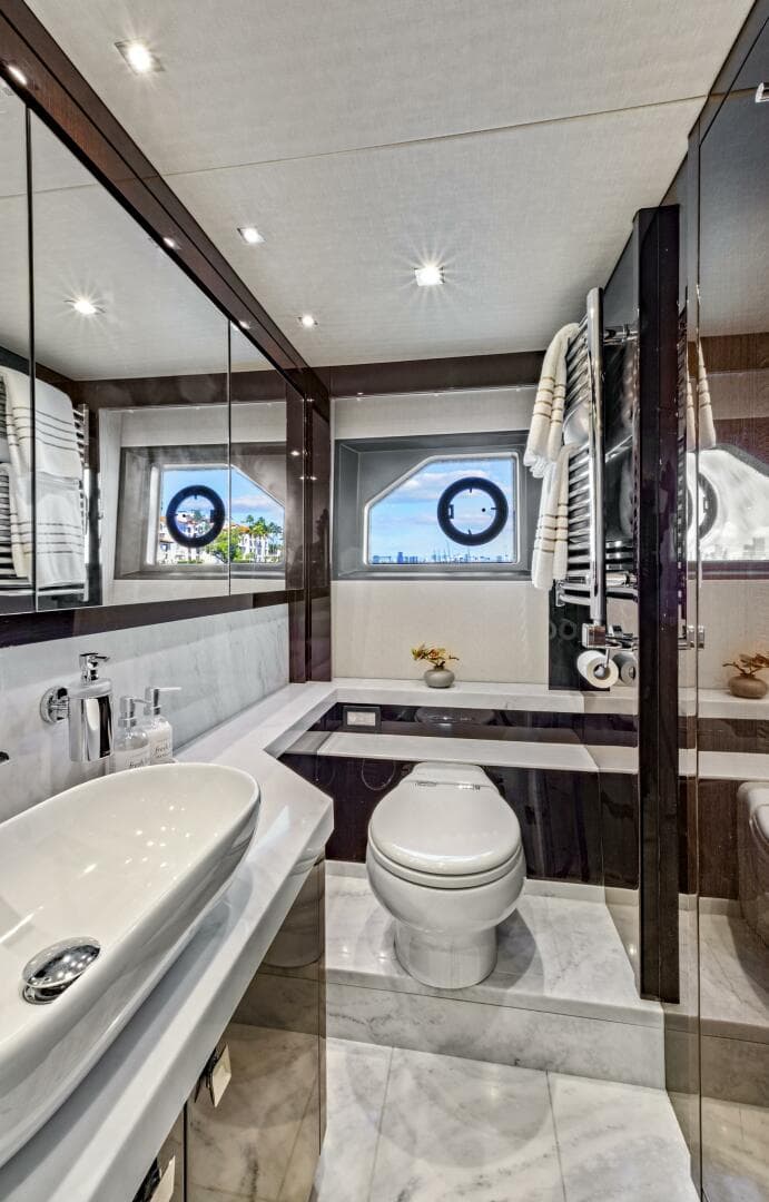 2019 Sunseeker Manhattan 66 — photo 45