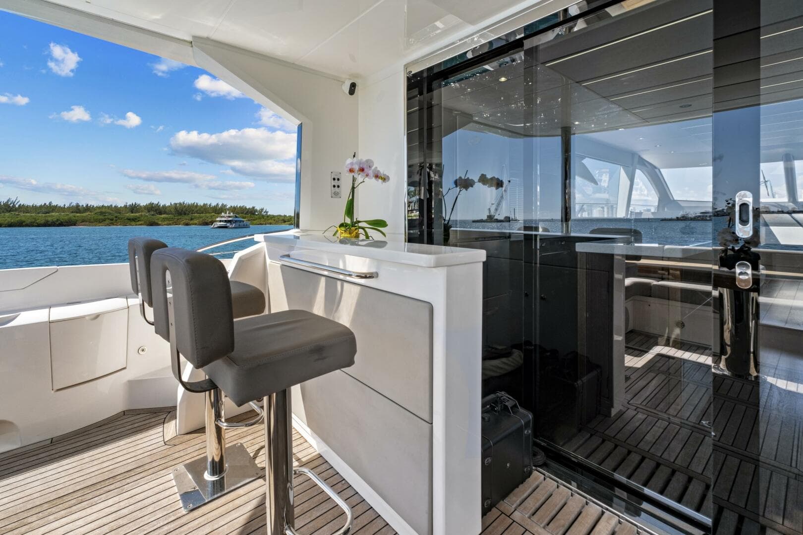 2019 Sunseeker Manhattan 66 — photo 10