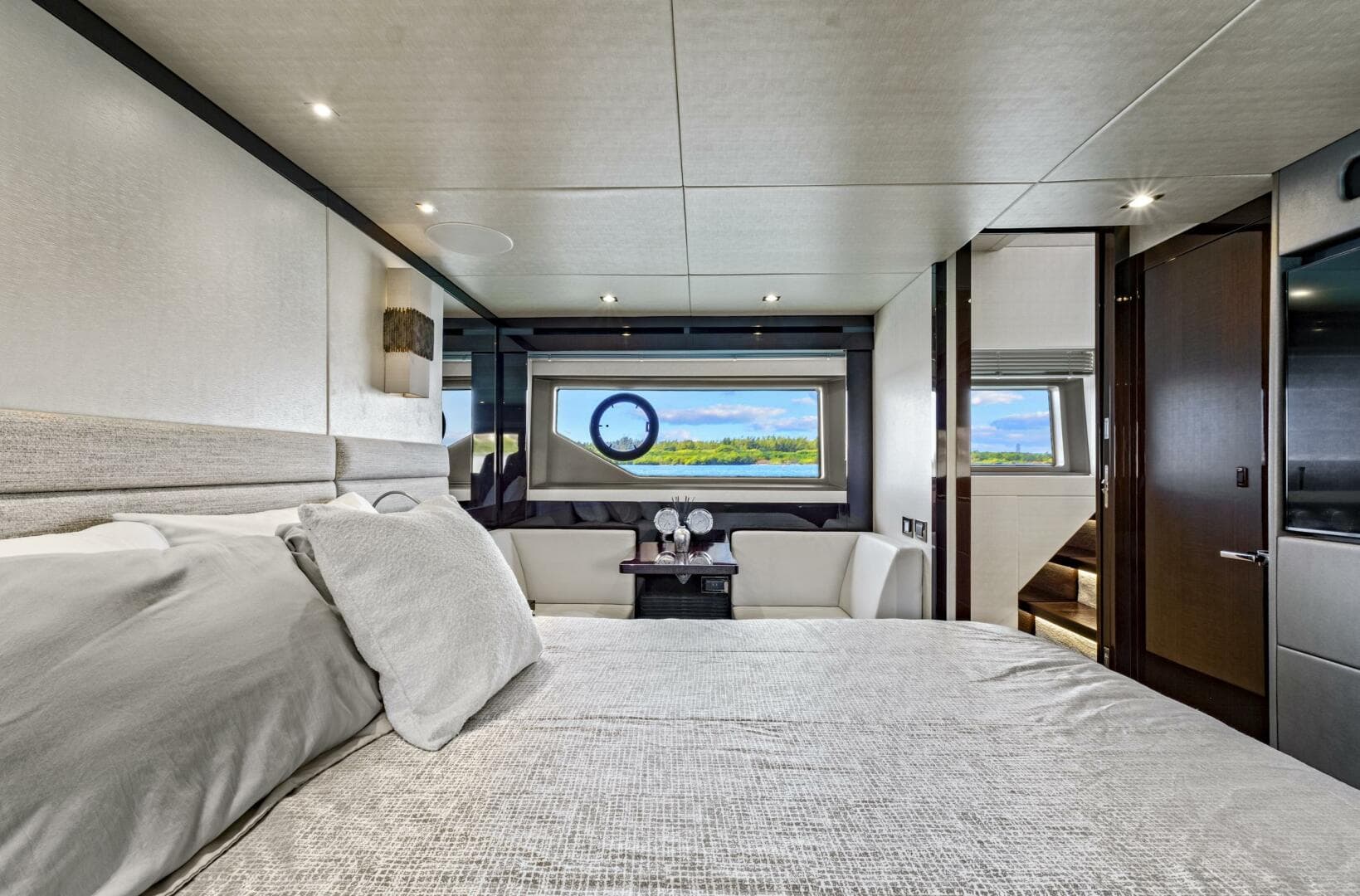 2019 Sunseeker Manhattan 66 — photo 39