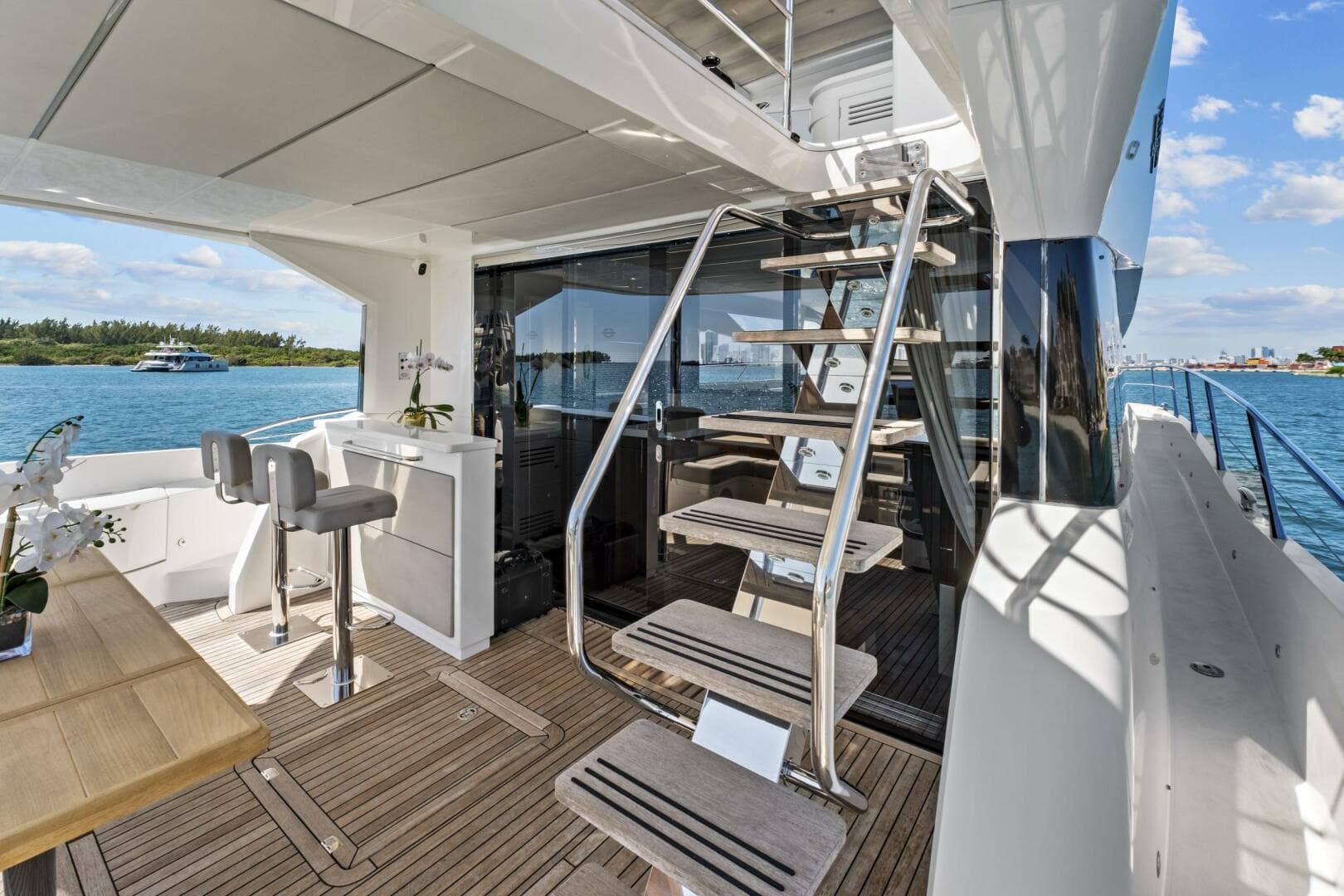 2019 Sunseeker Manhattan 66 — photo 9