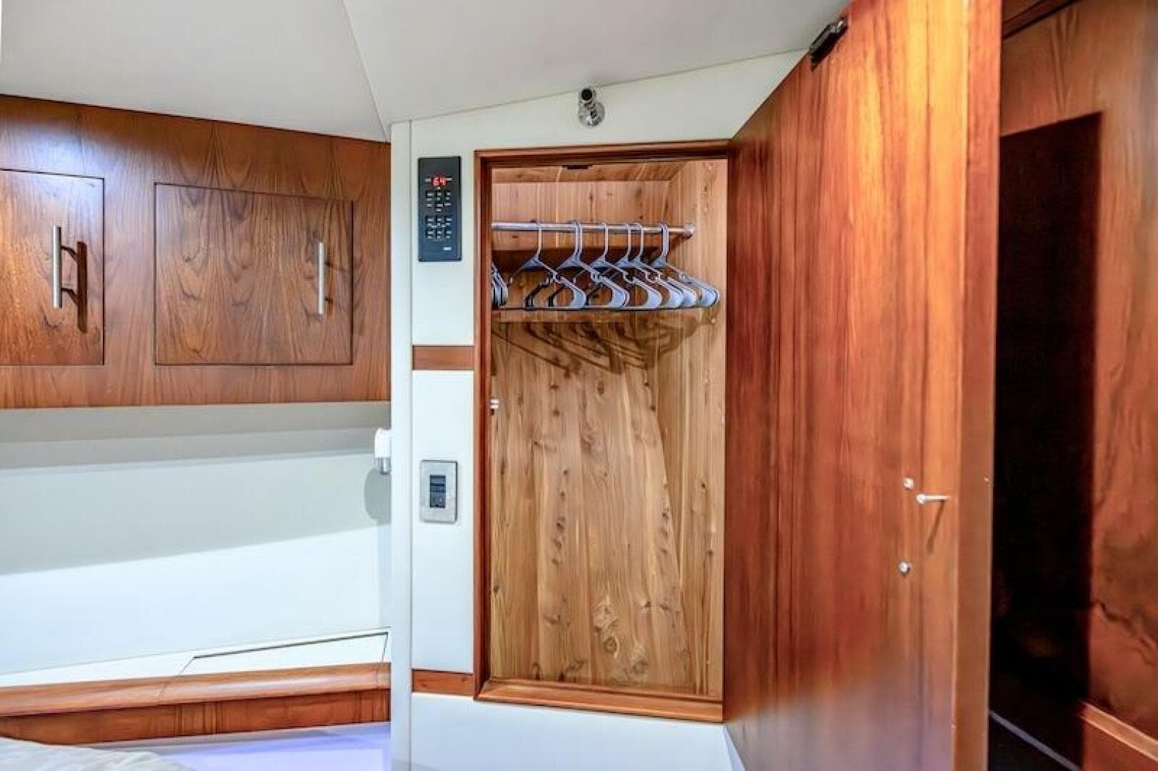 1991 Ocean Yachts Super Sport — photo 51