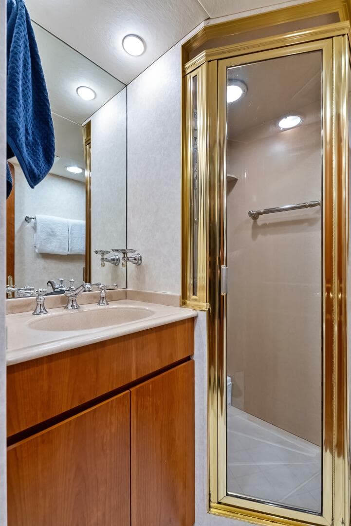 1998 Burger Raised Pilothouse — photo 37